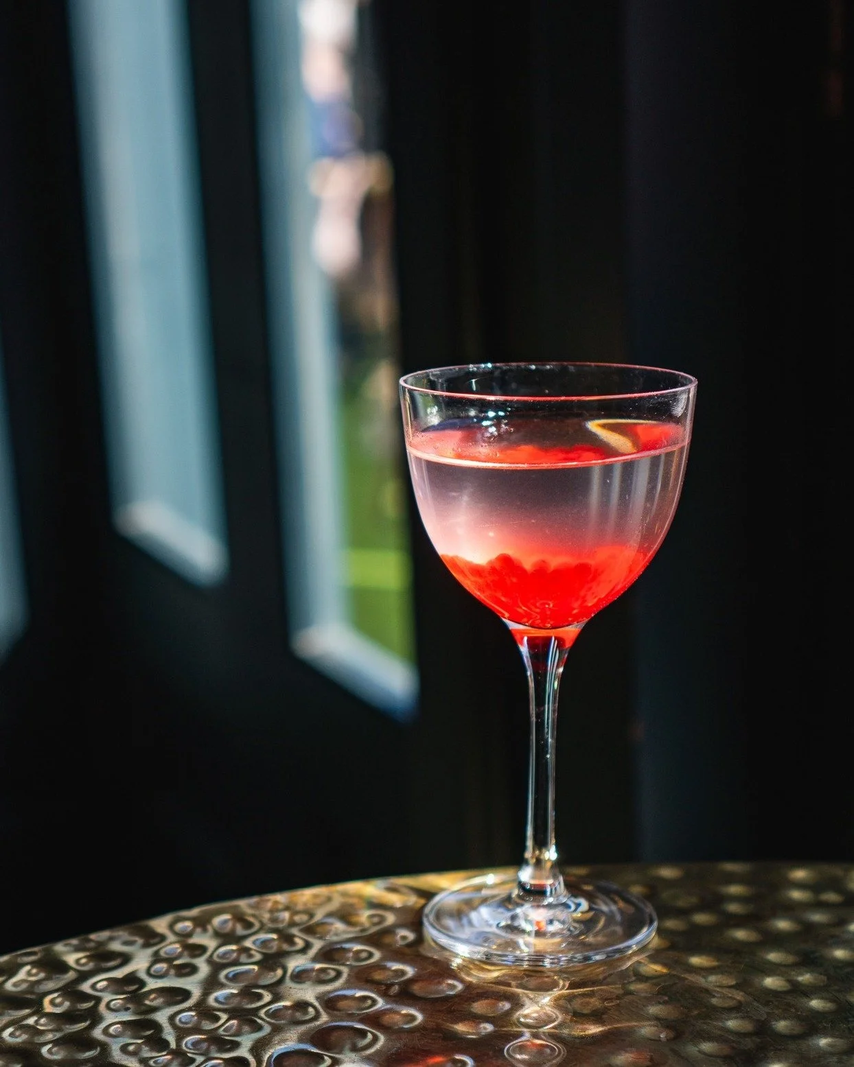 The long weekend starts here 🍸

We&rsquo;re open all weekend with food, cocktails and live music across the bar 🎶

#goodfriday #longweekend #morpeth #morpethbars #cocktails #livemusic #nefood