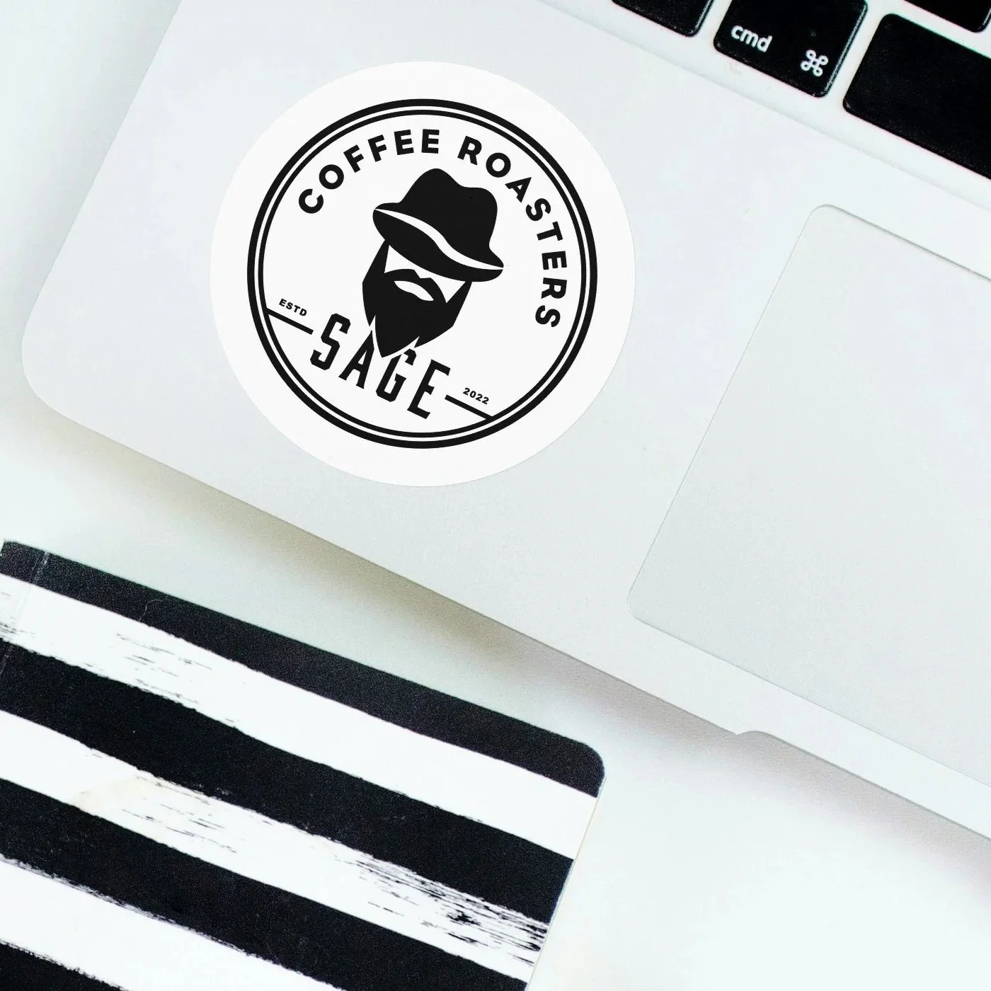 circle_sticker_laptop.jpg