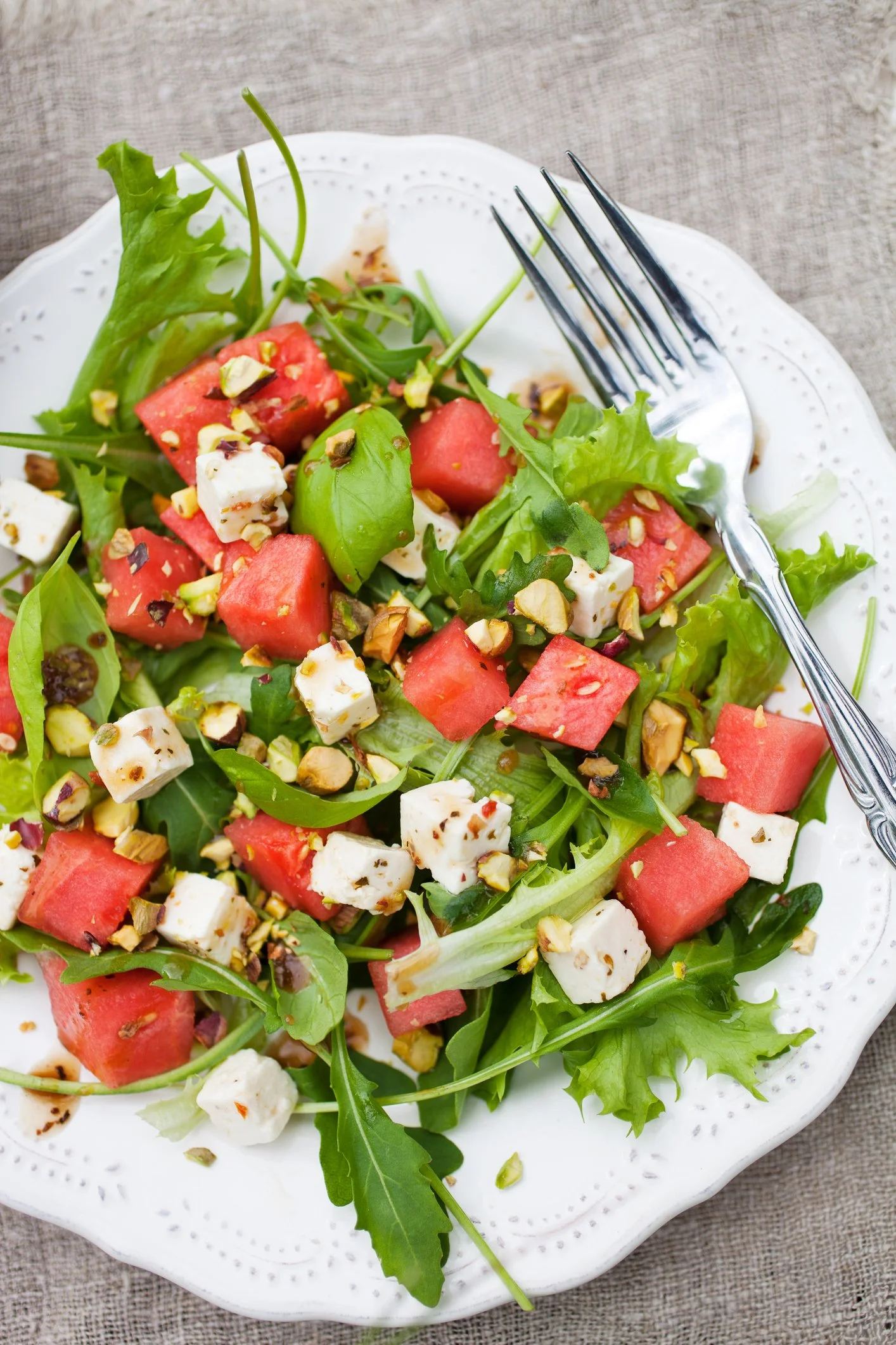 Wassermelonen-Feta-Salat mit Pistazien