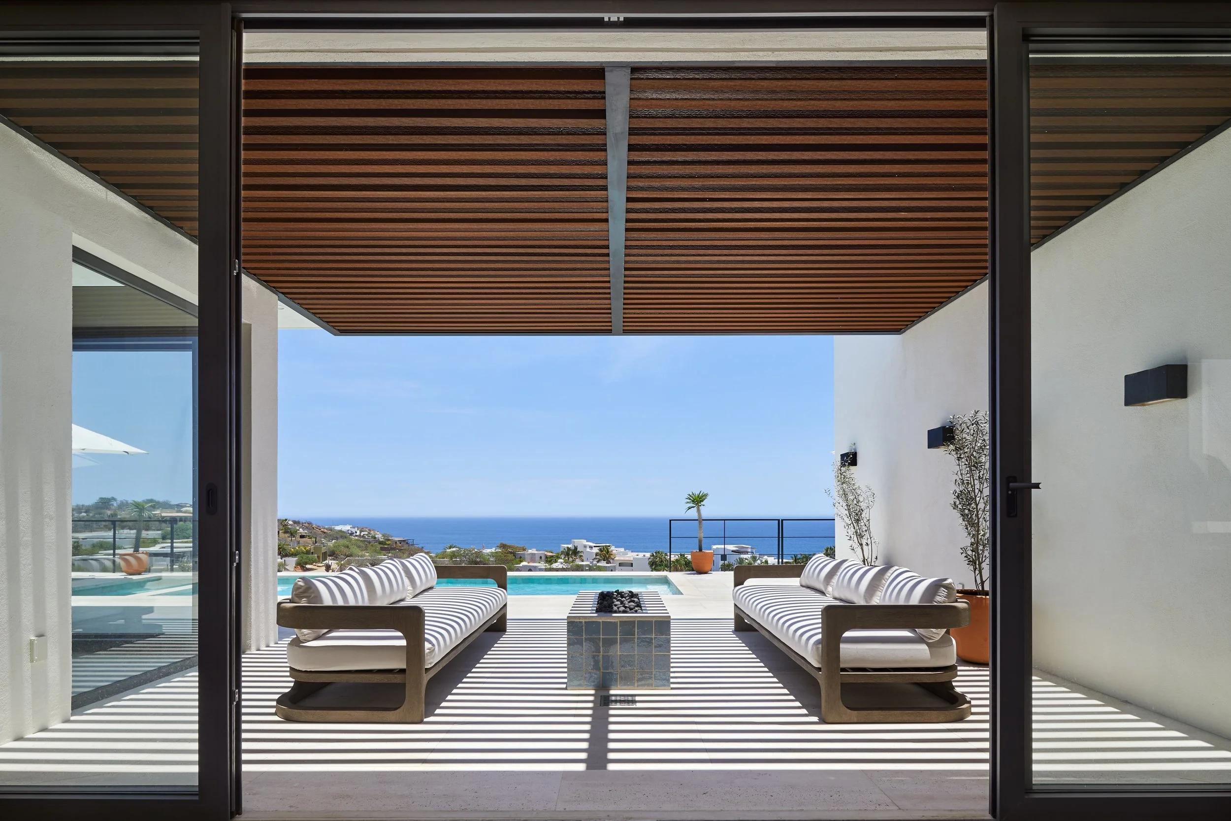 PERGOLA.jpg
