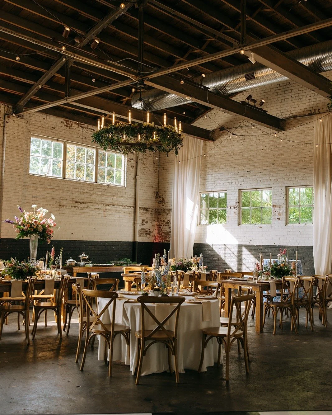 Did you know? 🌿 The Raymond offers in-house planning and floral design. That means fewer moving parts, a team that knows your venue inside and out, and a wedding day that flows seamlessly.
.
Florals &amp; Planning by The Raymond
www.theraymondvenue.