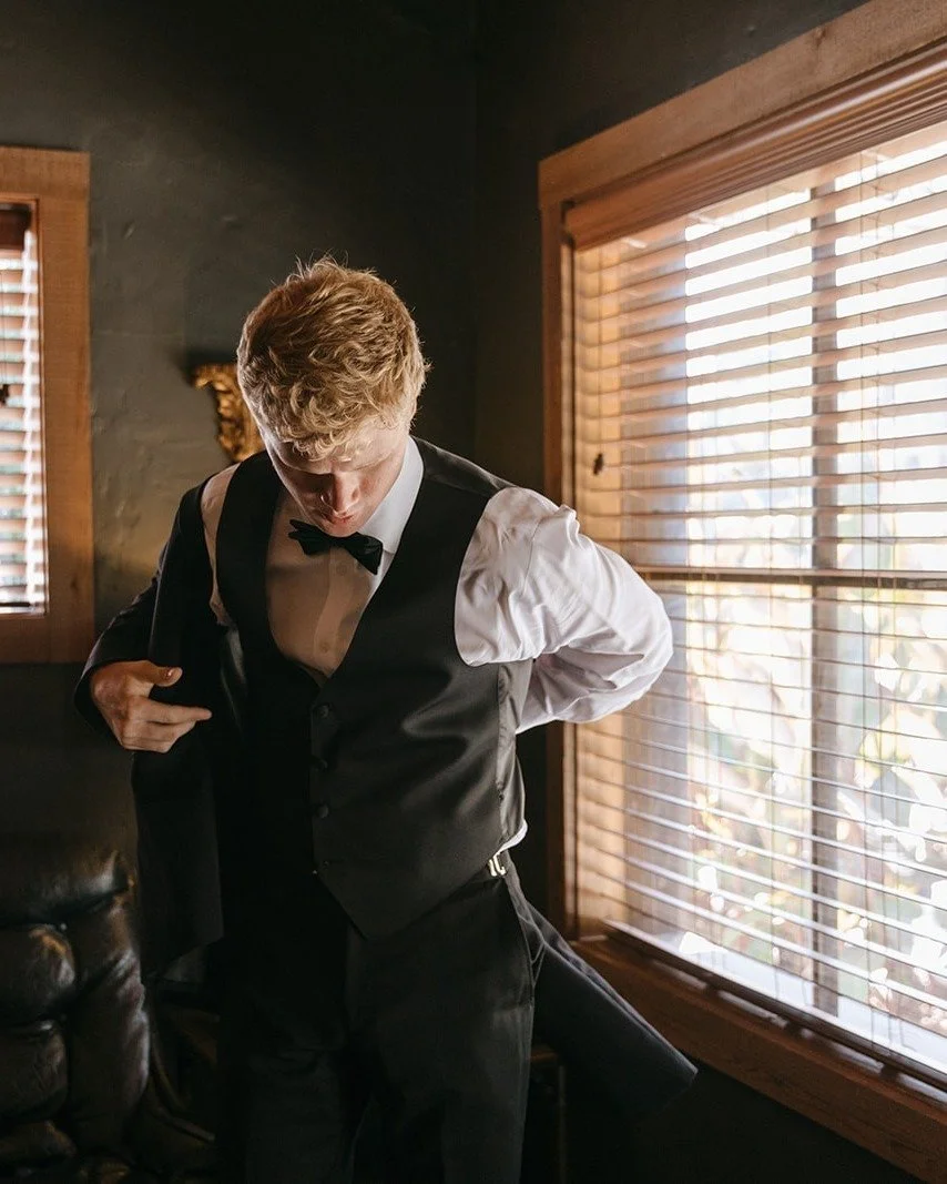 The Bird Dog is yours the day of your wedding &mdash; no extra cost. It&rsquo;s where the groom suits up, shares a laugh, and kicks off the celebration. 🎩 
. 
Let's celebrate!