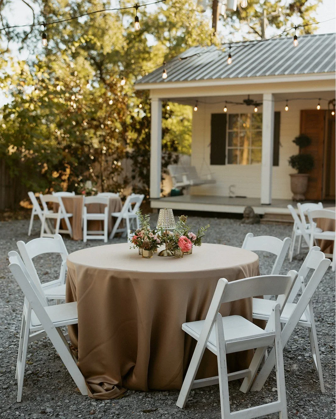 Centered between our entrance, the outdoor ceremony area, and the cottage porch, our courtyard is a little slice of magic ✨ Intimate, glowing under bistro lights, and just perfect for cocktails, live music, and fresh-air moments. It&rsquo;s more than