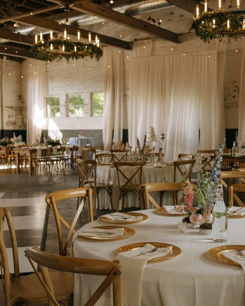 A reception dripping in intention with charming details curated by our team. Florals, planning, bar, all seamlessly woven together.

A wedding day that felt effortless and entirely theirs 🤍
.
Photography: @aprilandpaul
Venue, Planning, Florals: @the