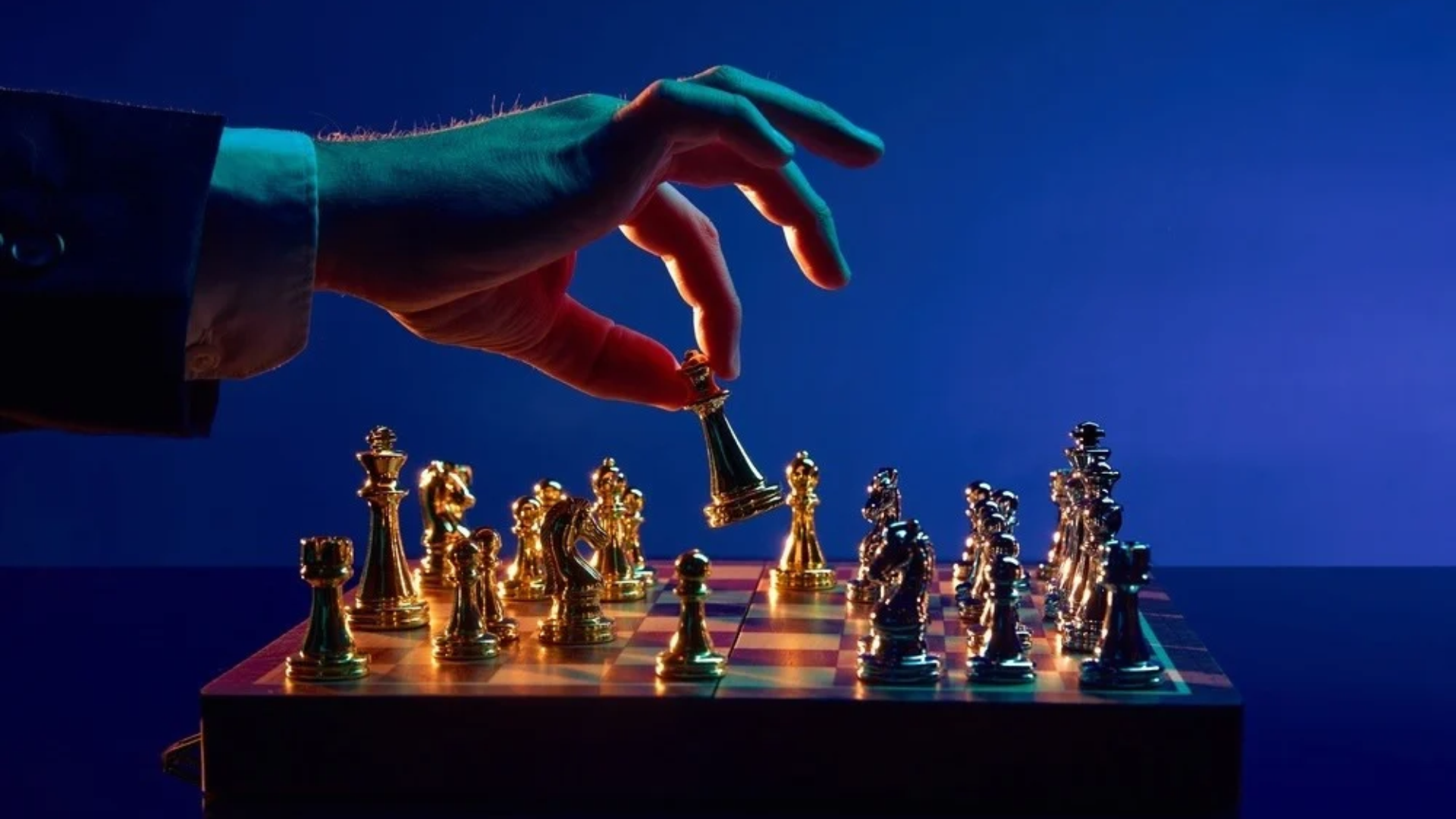From Systematic Signals to Discretionary Decisions: Adapting Risk-On/Risk-Off for Portfolio Allocation