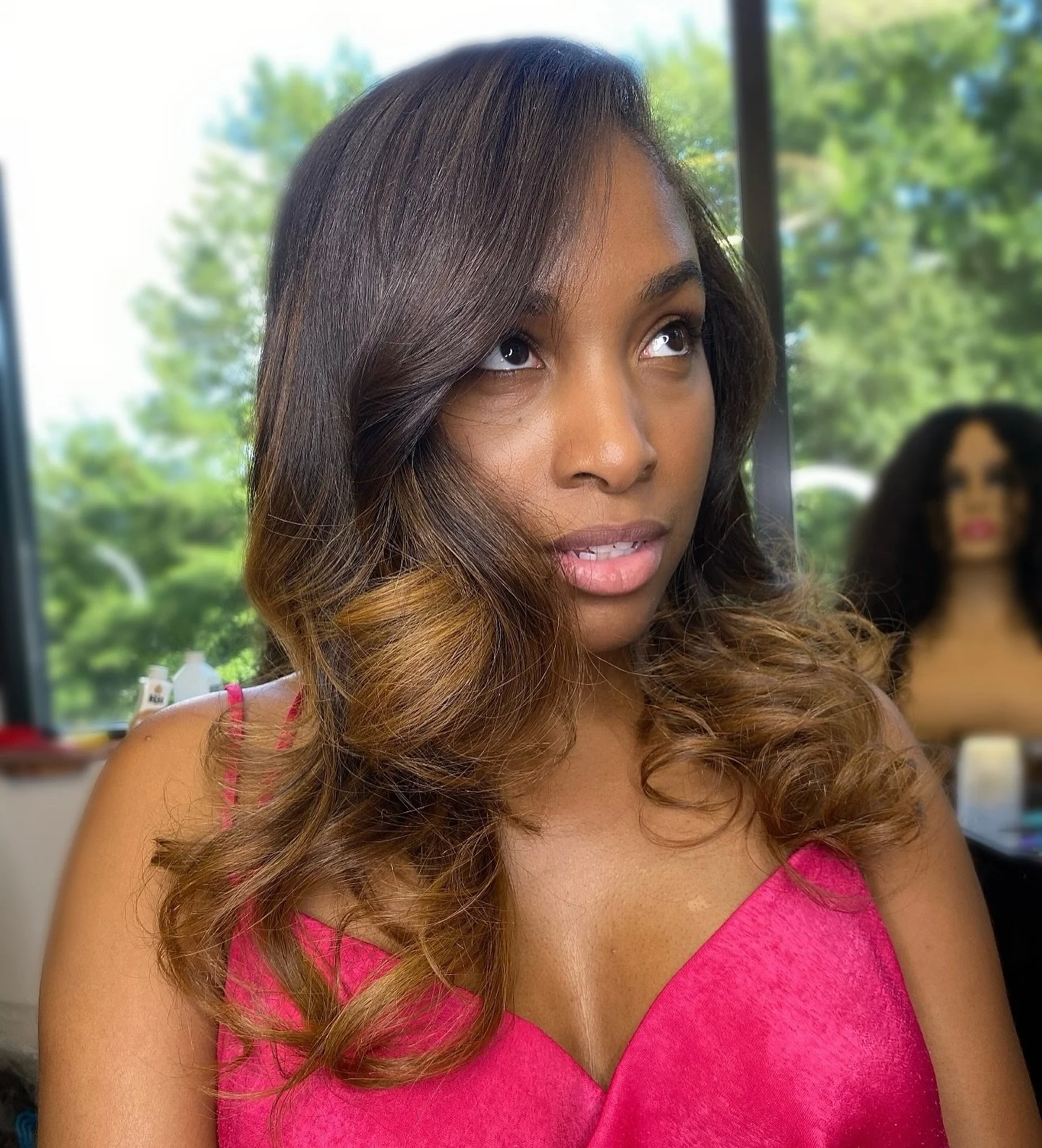 ✨ The best haircolor is the one that looks good on YOU! 

Custom color and Sew-in extensions using our luxury raw hair extensions in 18&rdquo; Raw Curly ➰

Hair artist 👩🏾&zwj;🎨: Zee