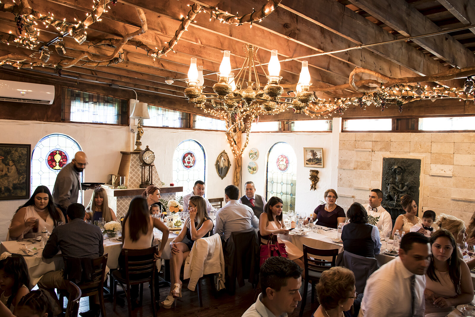 Winthrop — Antique Table Restaurant