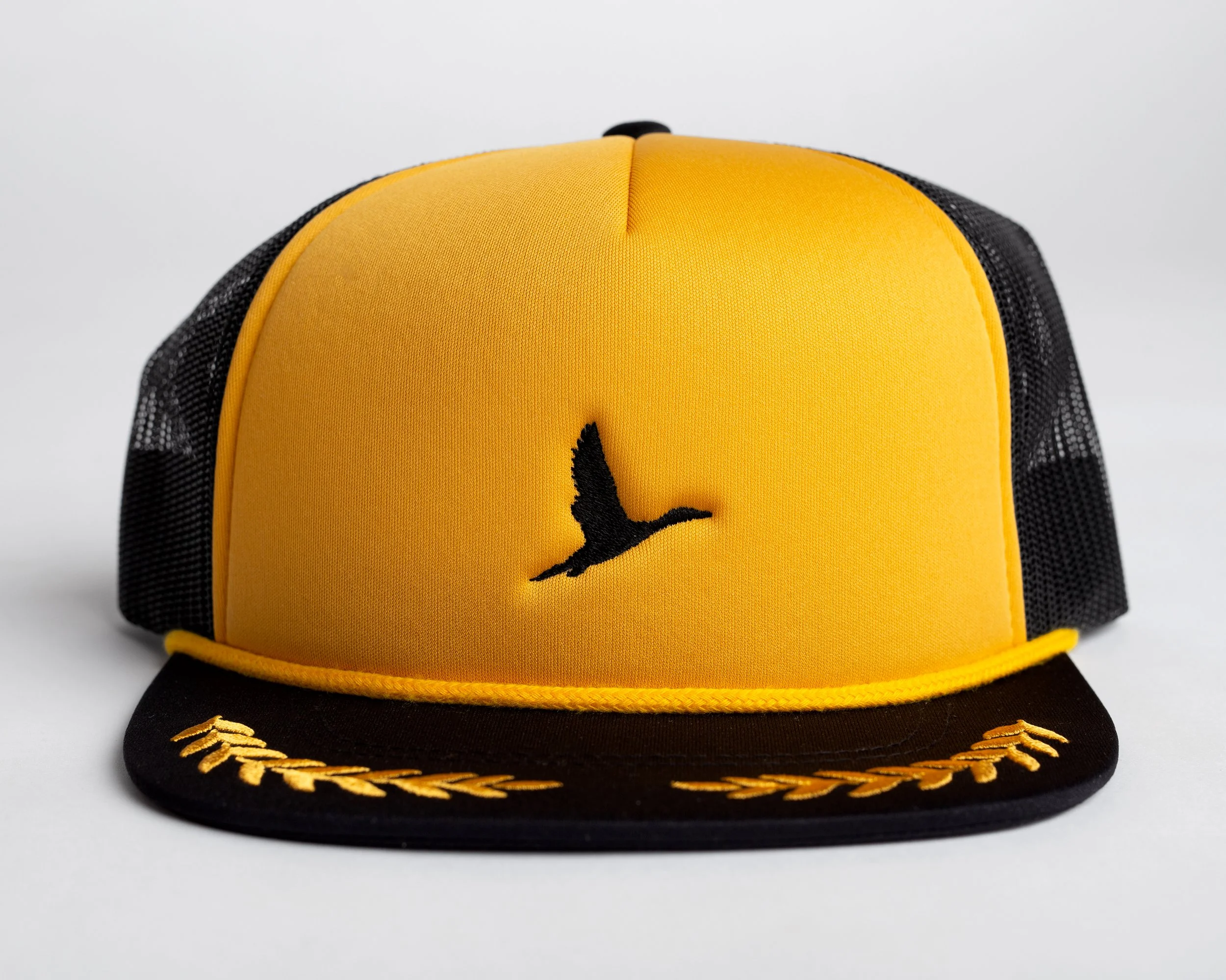 El Capitan Foam Trucker - Golden/Black/Black - Gold