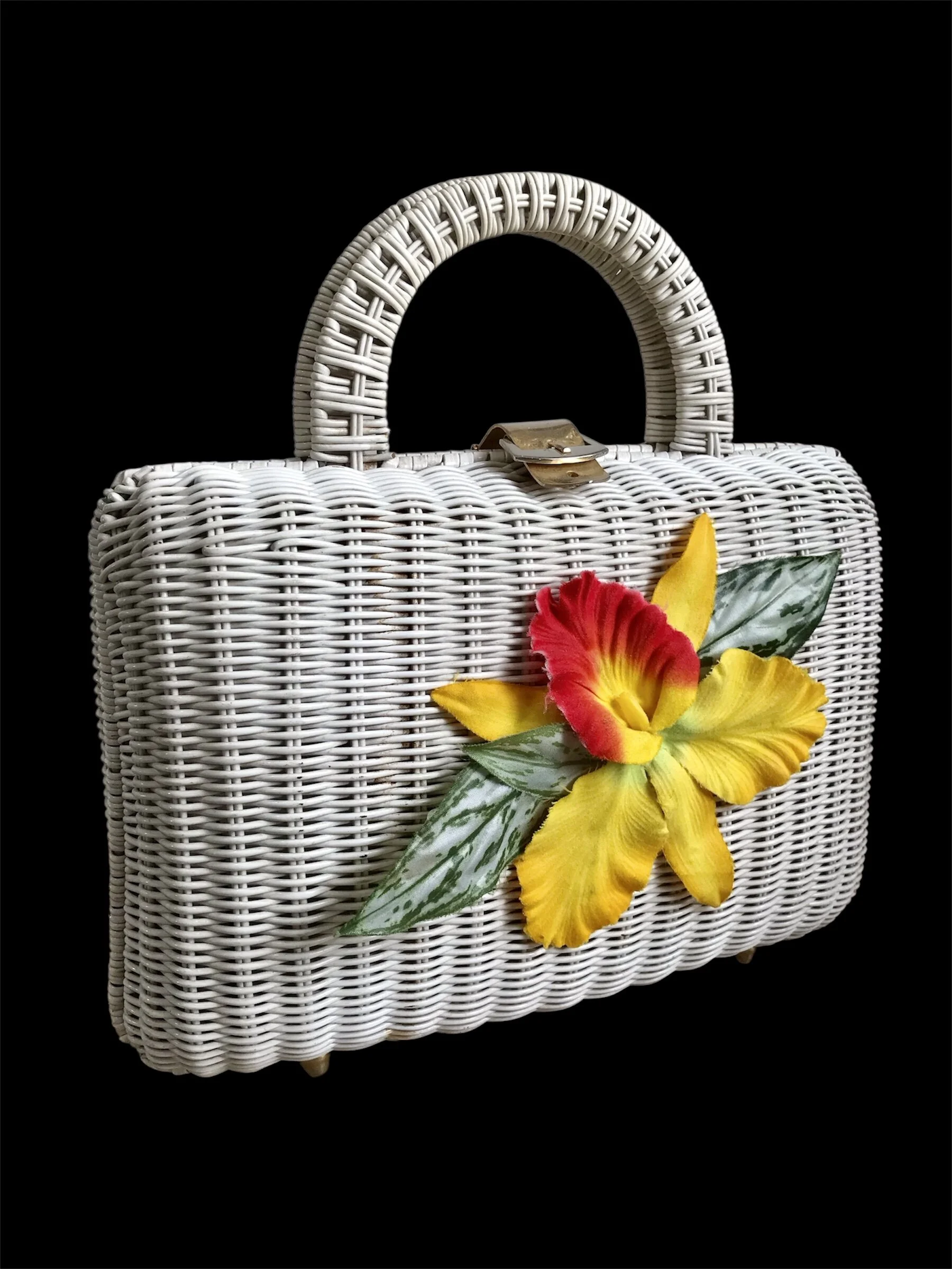 1960s Orchid Wicker Handbag 🌺