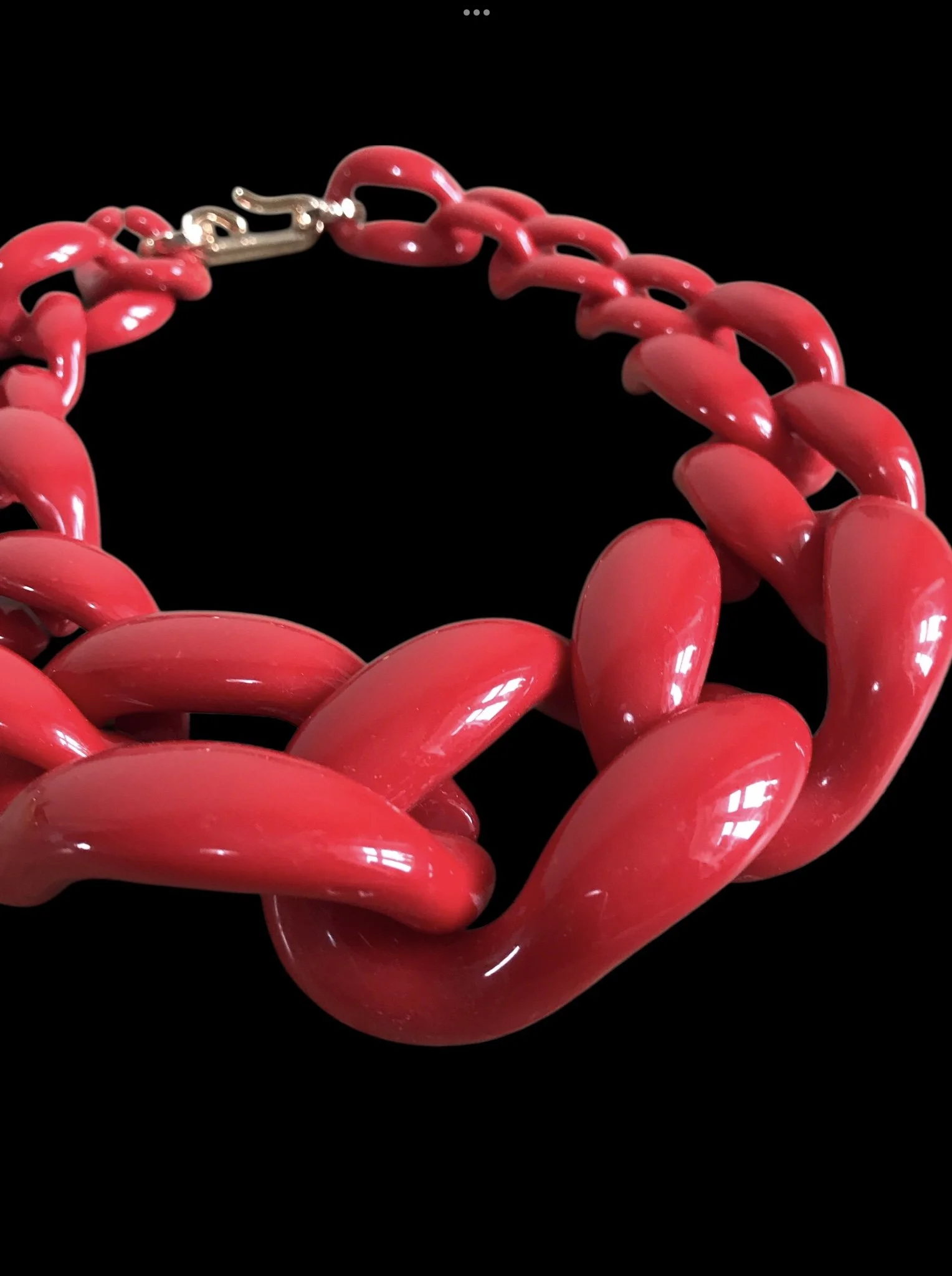 Chunky Red Lucite Necklace ❤️