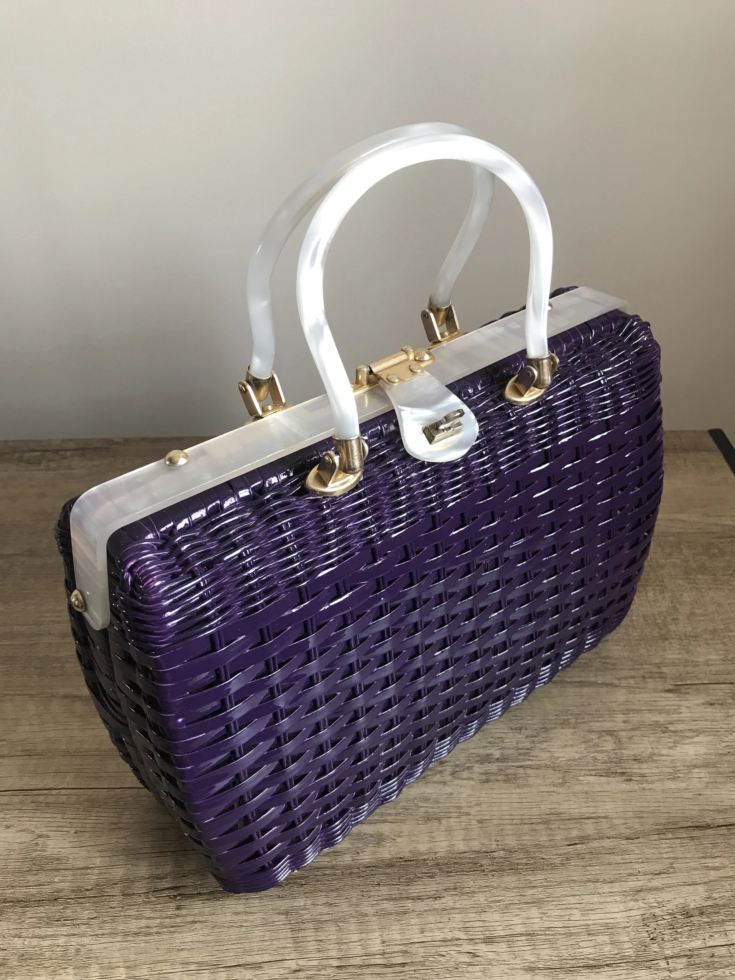 1950s Purple Atlas Wicker Handbag 💜