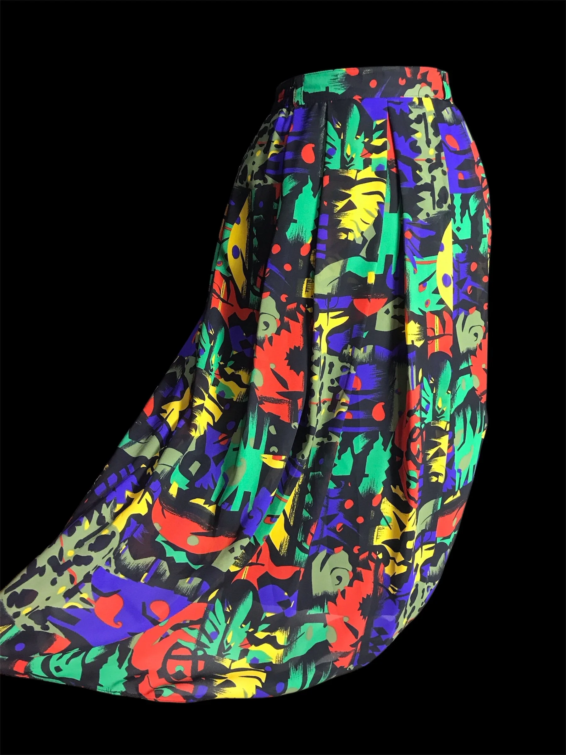 Yarell Abstract Art pleated Skirt 💚❤️