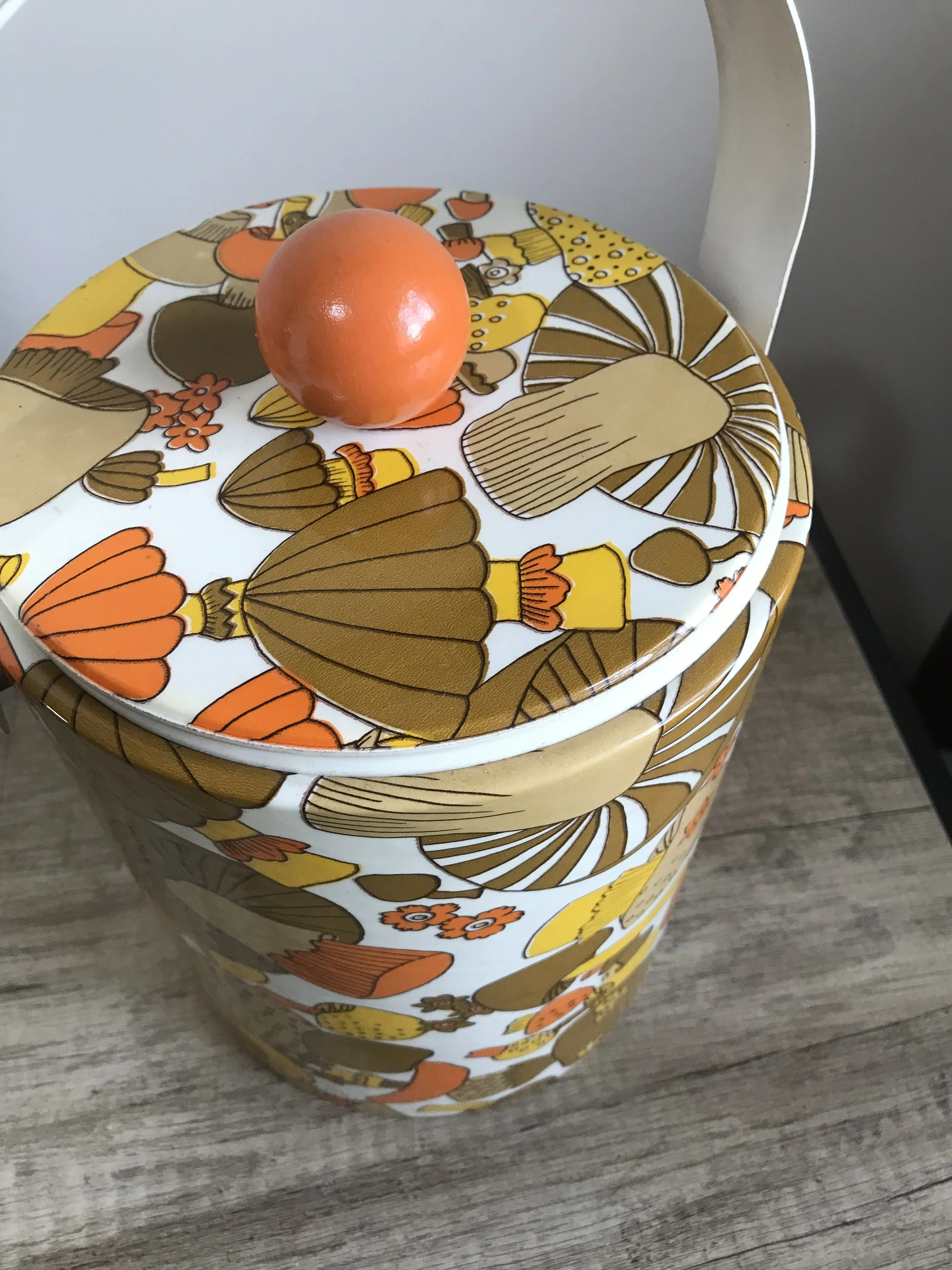 1960/70s Mushroom Orange Tall Ice Bucket 🧡
