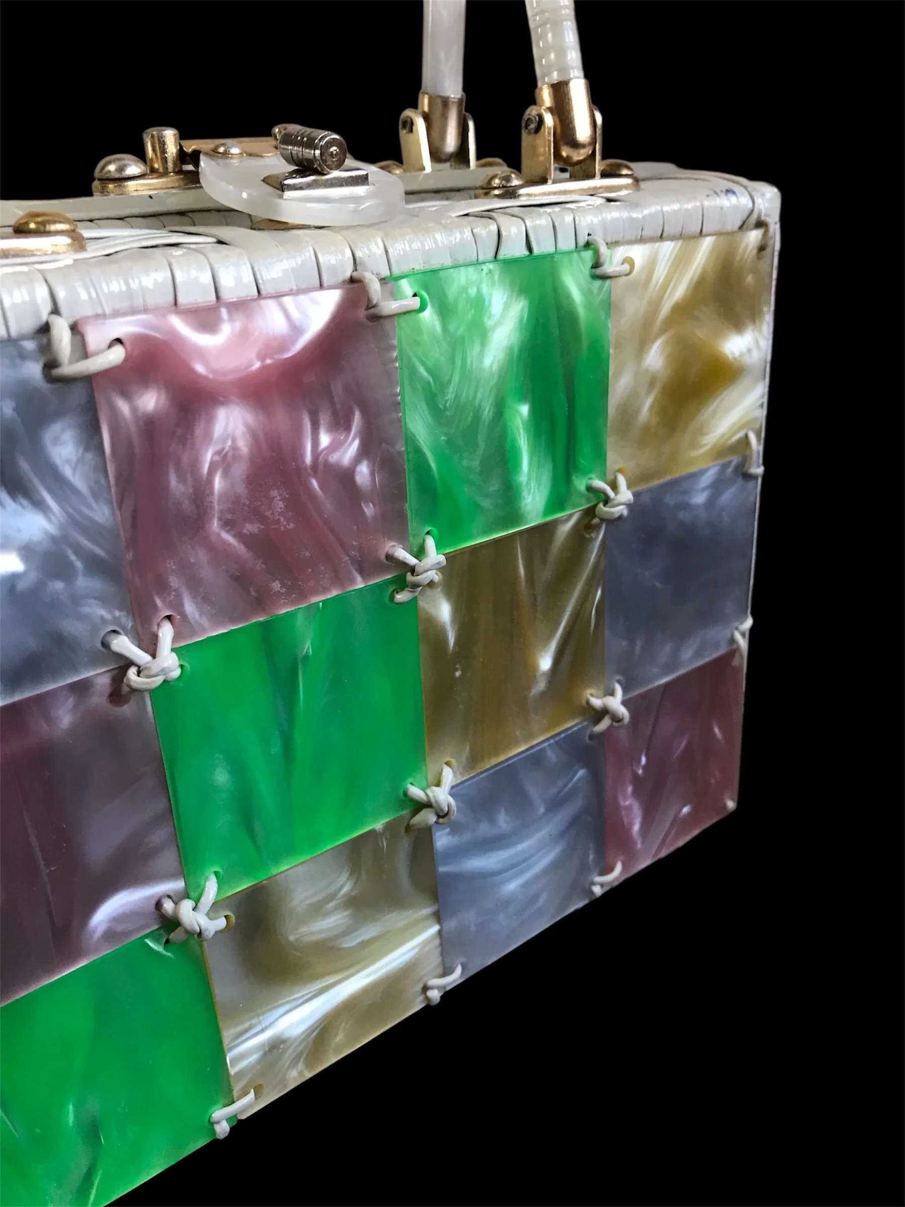 1950s Pastel Lucite Wicker Handbag 🌸💚