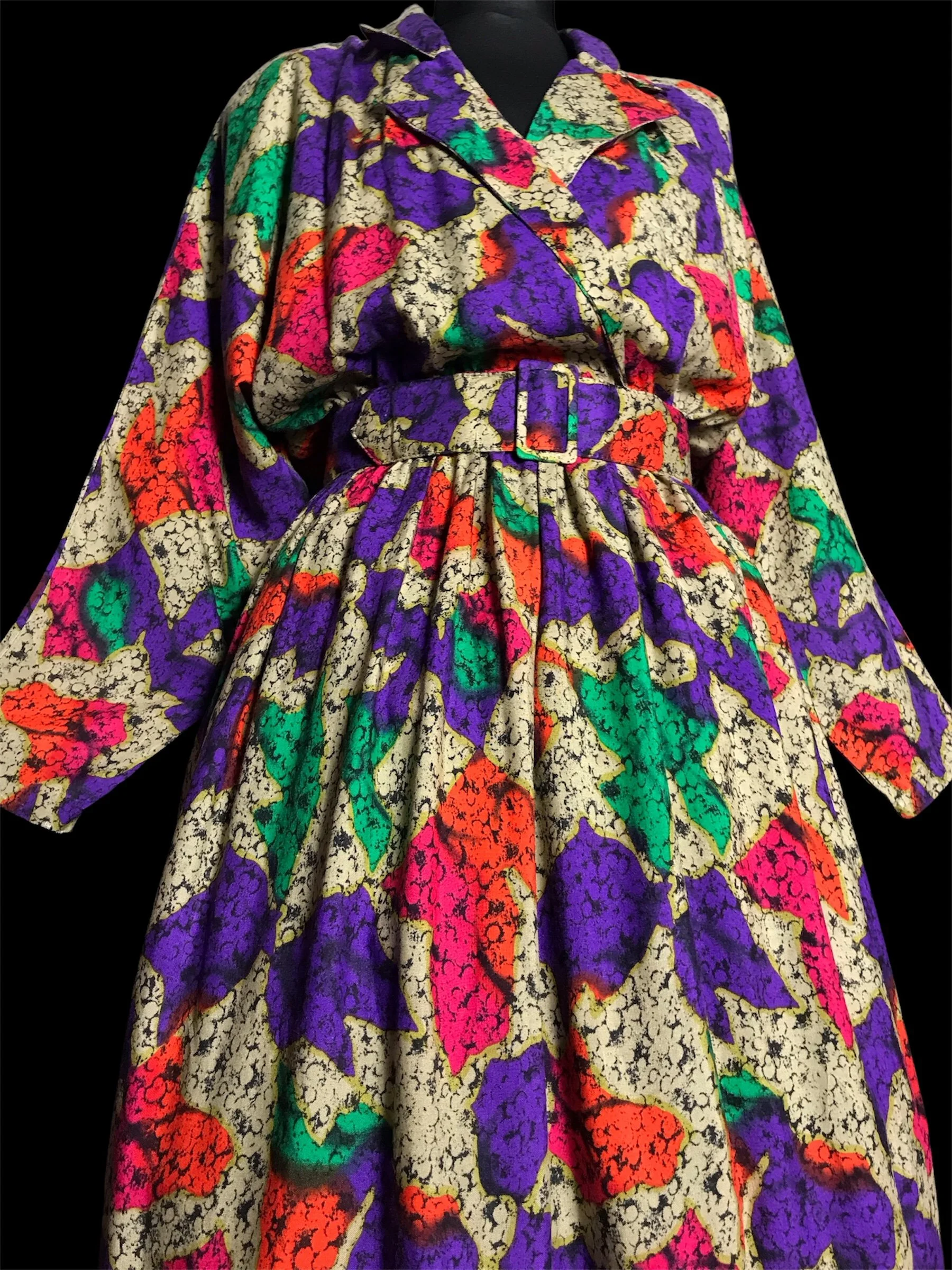 1980s Abstract Midi Dress ❤️💜