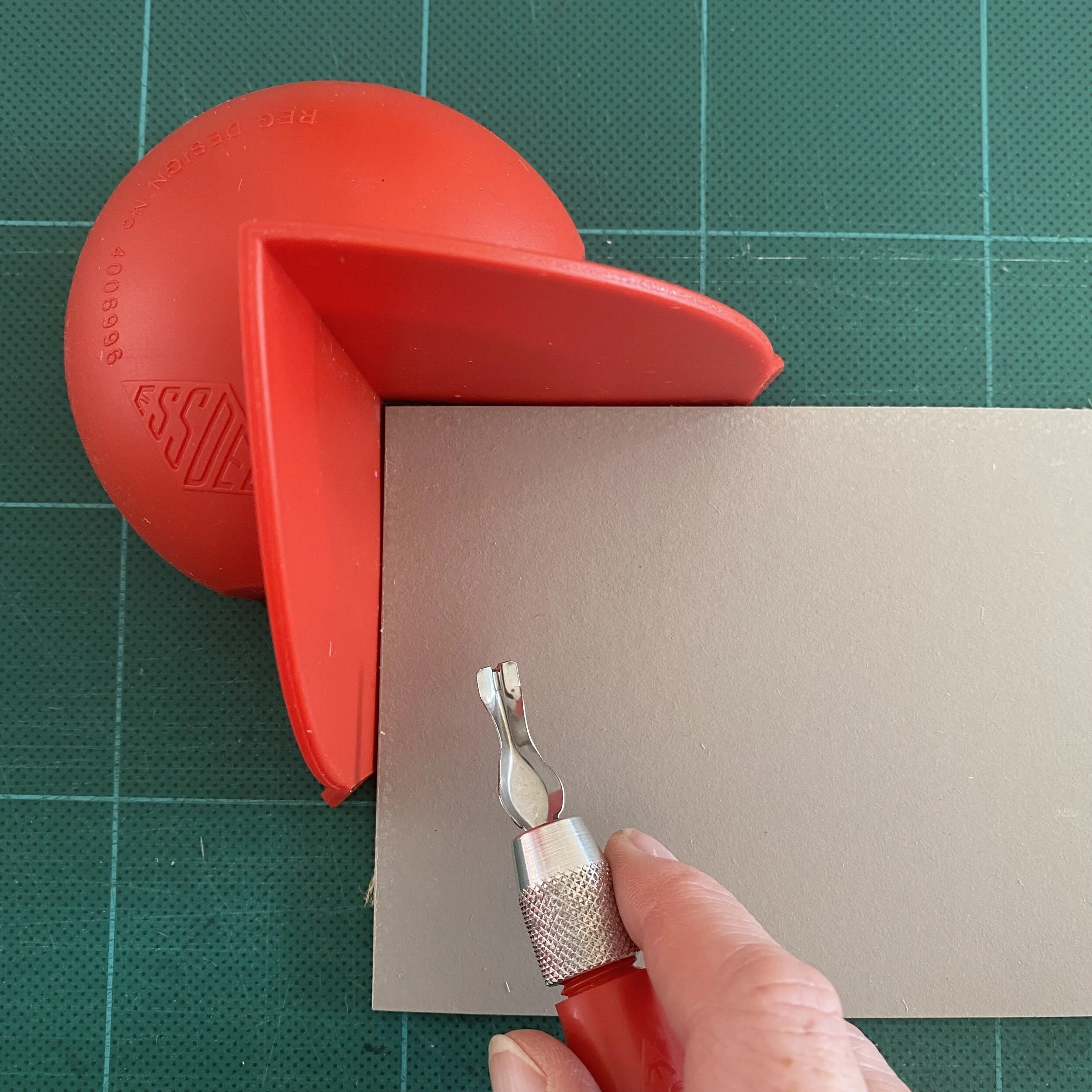 Essdee-Lino-Printing-Kit-Safety.jpeg