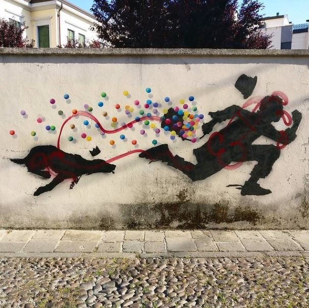 Marika Bortolami padua street art runnnig dog.JPG