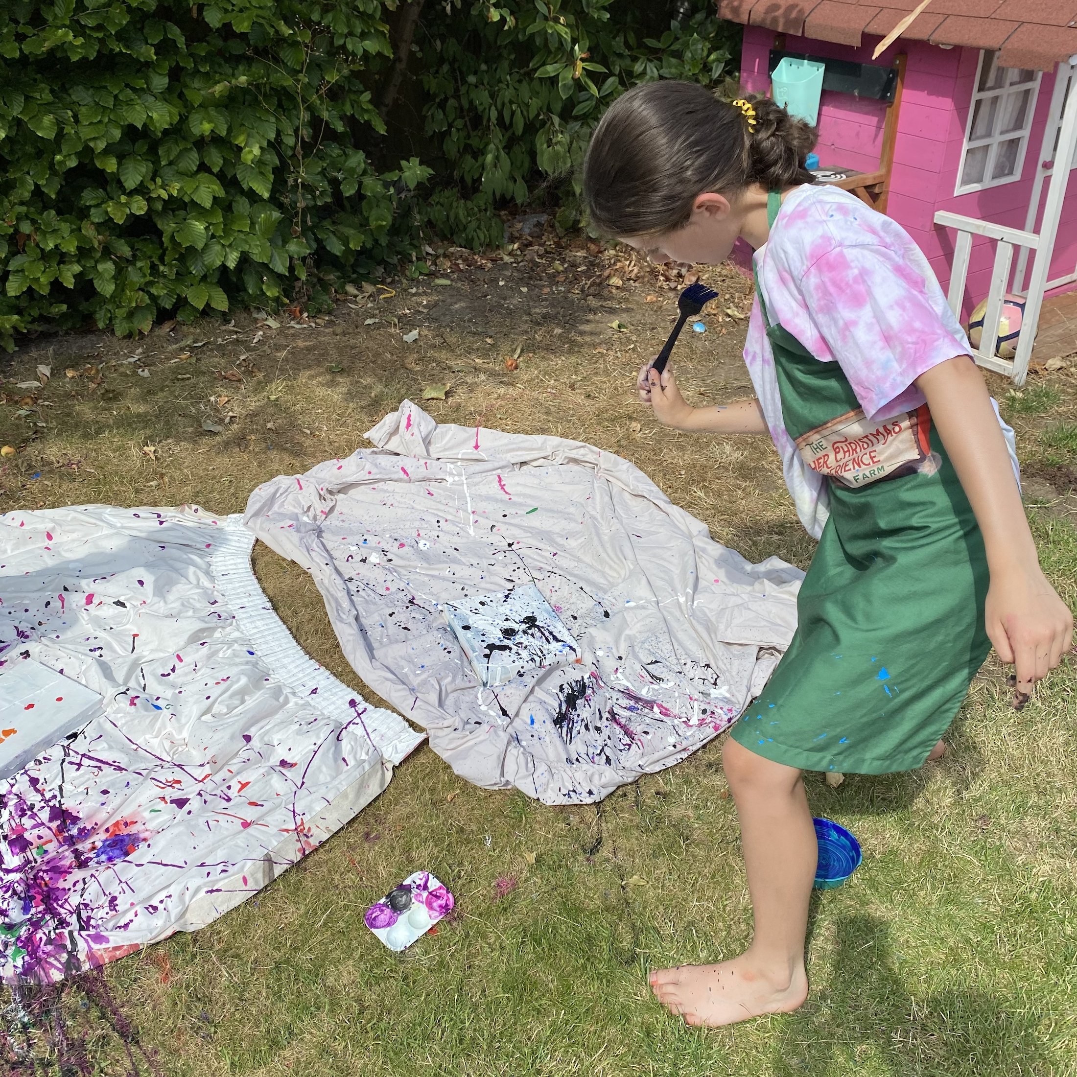 Jackson_Pollock_Kids_Crafts_Drip_Painting_9_Sarah_Ransome_Art.jpg