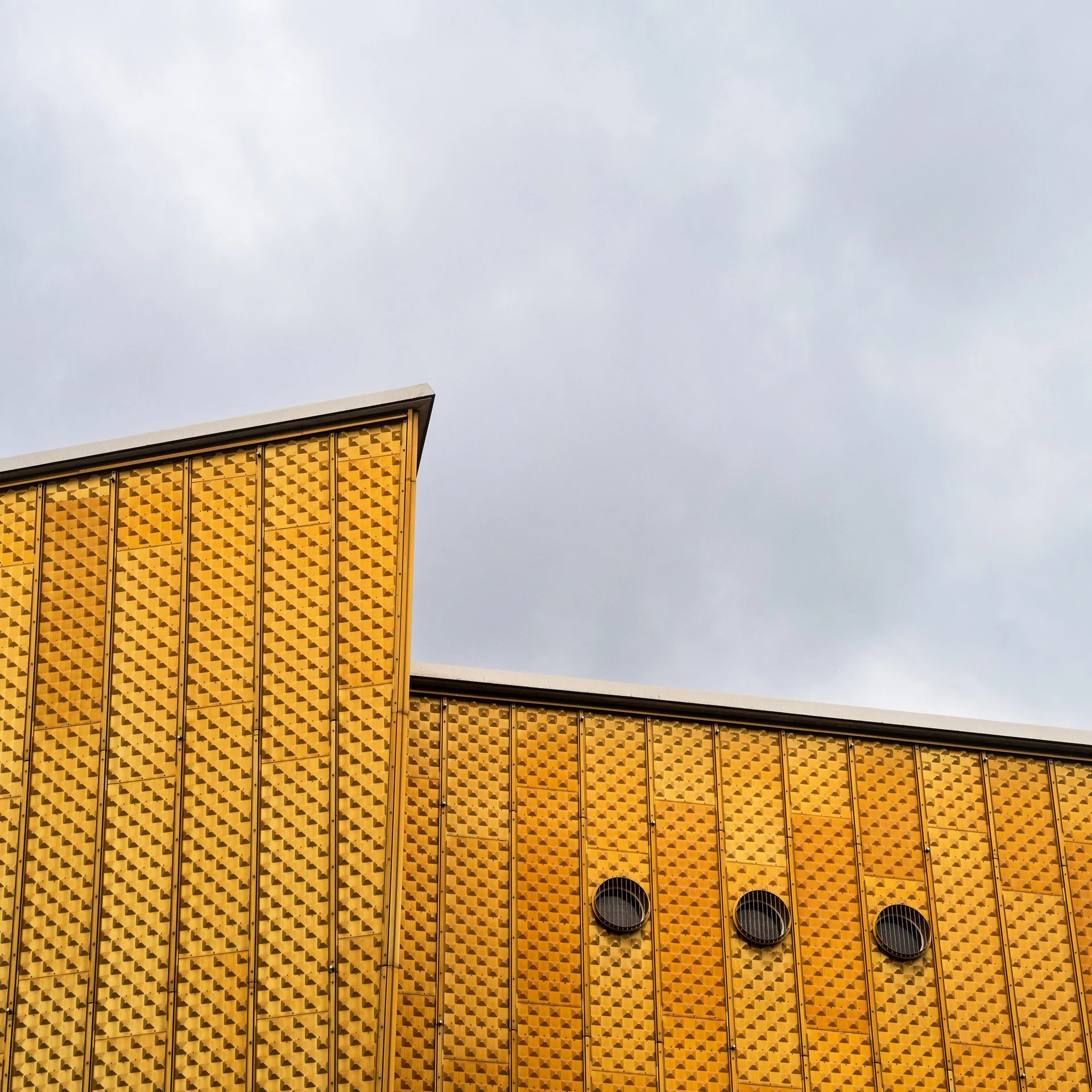 rough exterior (2023) #374