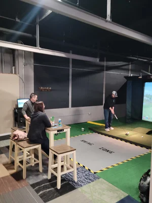 Tee Up Taproom - Photo 3