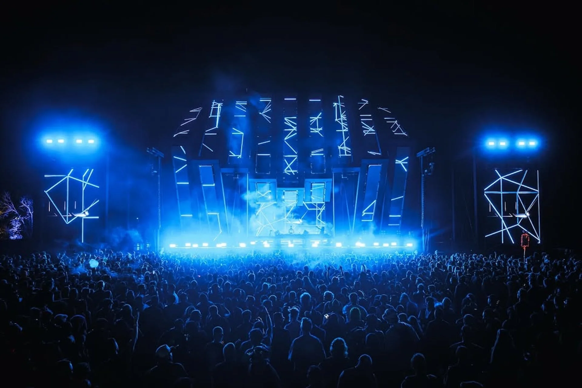 Seismic Dance Event's Tsunami Stage