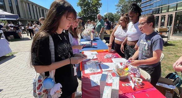 Today we supplied @jefferson.qsu with some @preventionmeetsfashion safer sex items and swag for their Involvement Fair. 🏳️&zwj;🌈

📸Posted @withregram &bull; @jefferson.qsu
#preventionmeetsfashion #lgbt #community