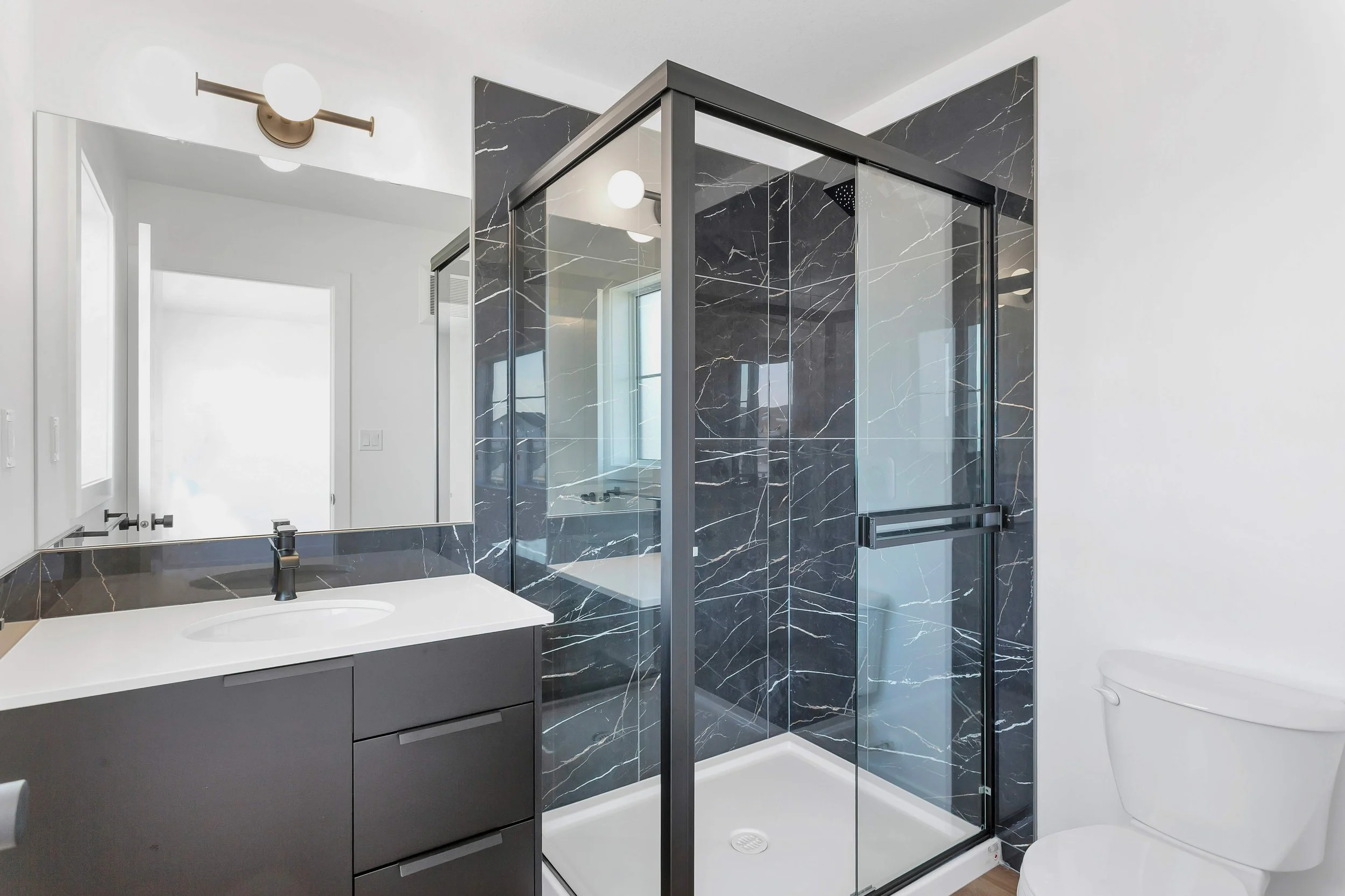 16 Violet Point, Sylvan Lake AB (34).jpg