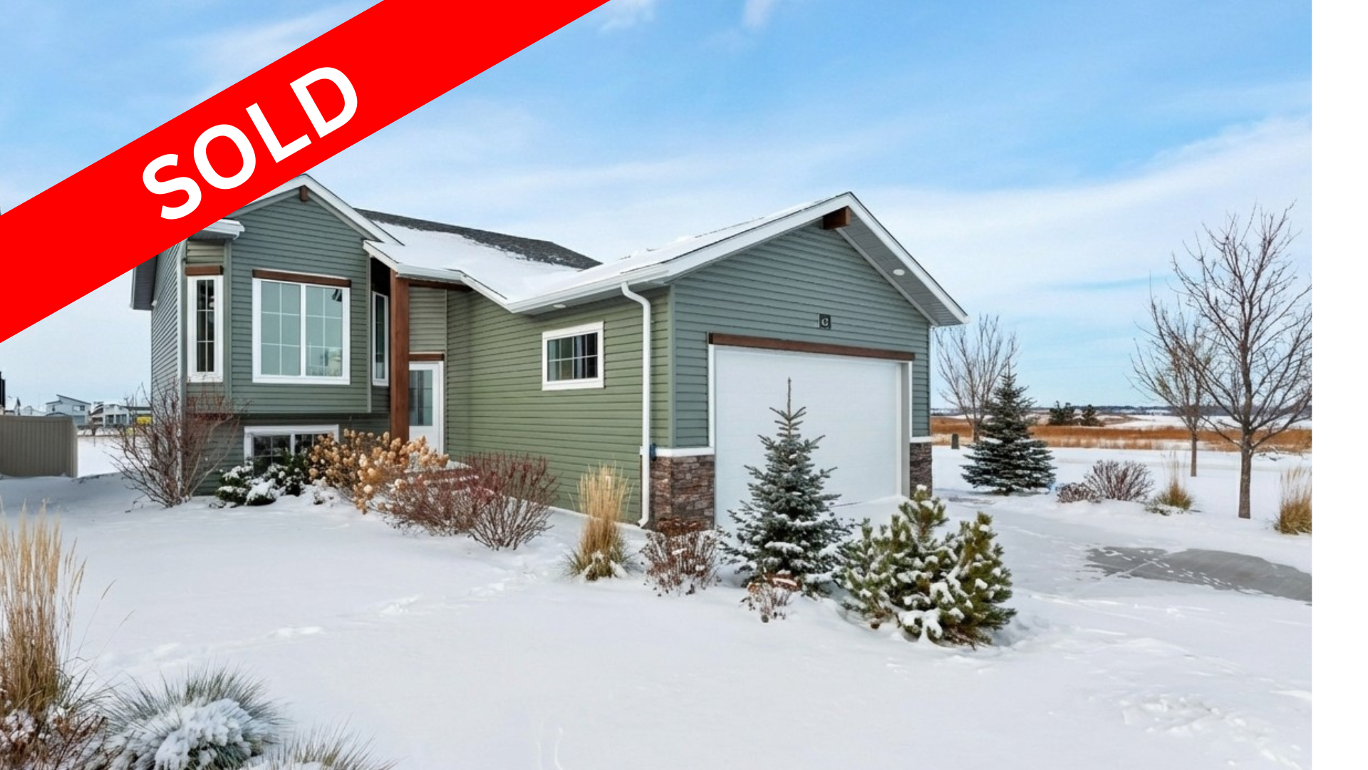 Red Deer - 62 Tarzwell Avenue - SOLD