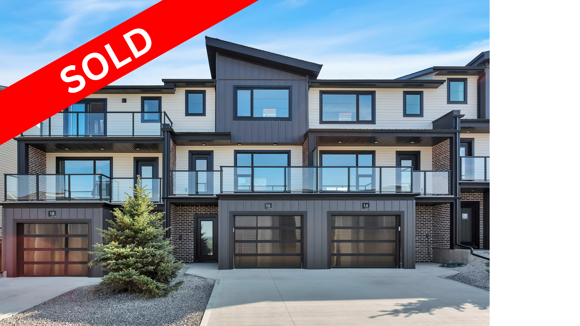 Sylvan Lake - 28 Violet Point - NEW