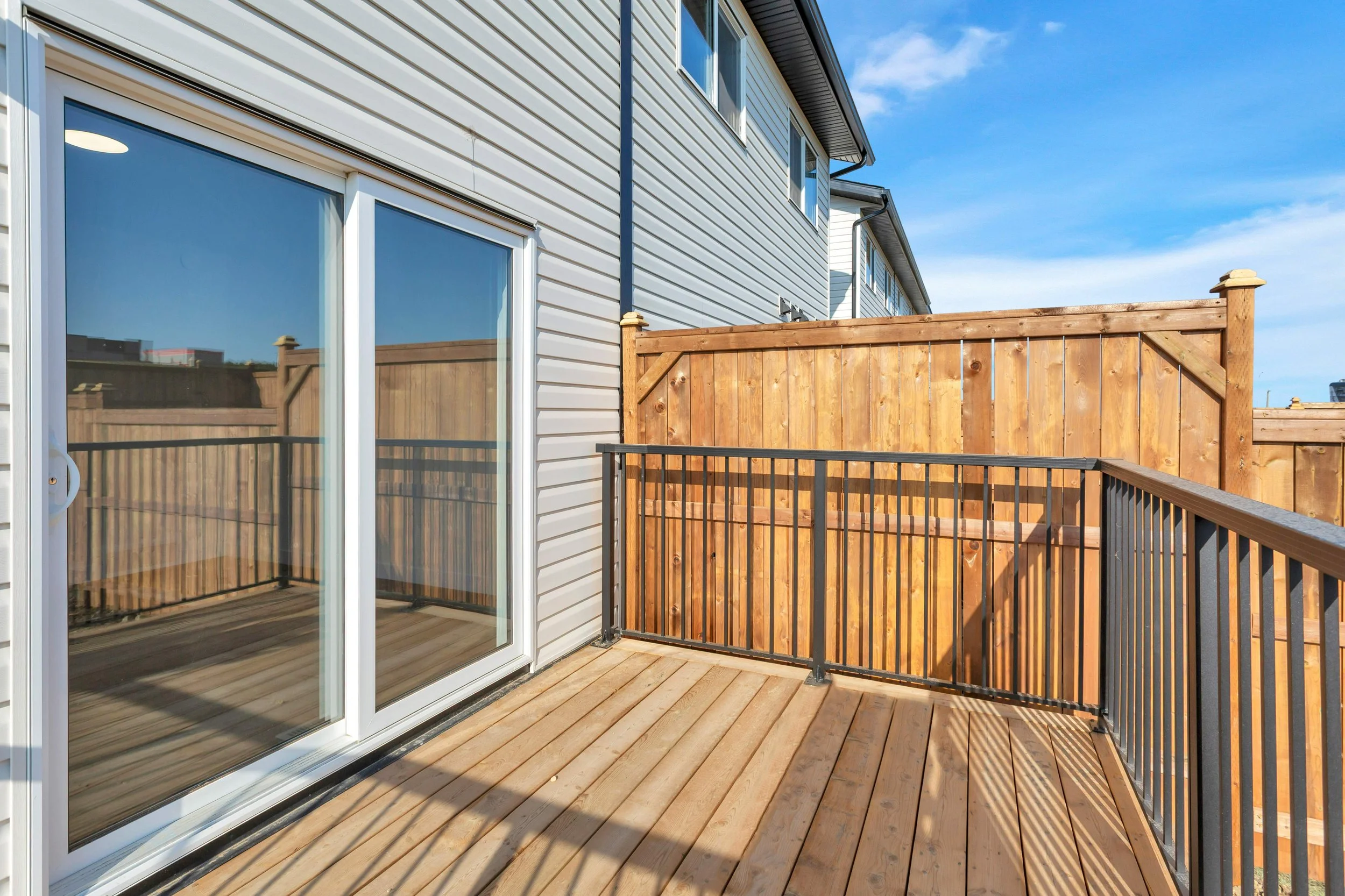16 Violet Point, Sylvan Lake AB (29).jpg