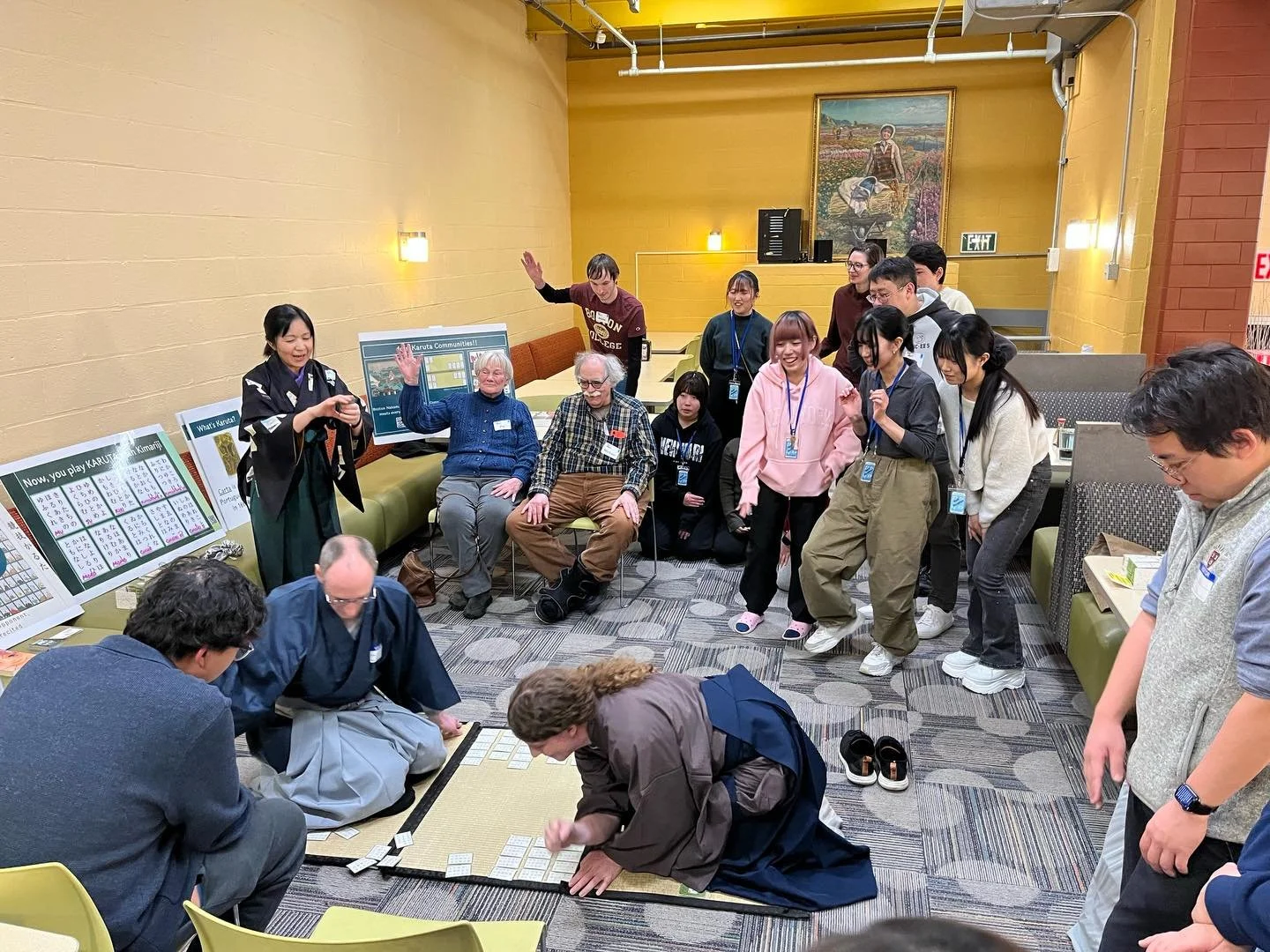 Students in our short-term programs enjoyed a night of community interaction and karuta! The Boston Nakamaro Karuta Club hosted an event on our campus, which included a karuta demonstration and basic lessons. Students were able to talk with local peo