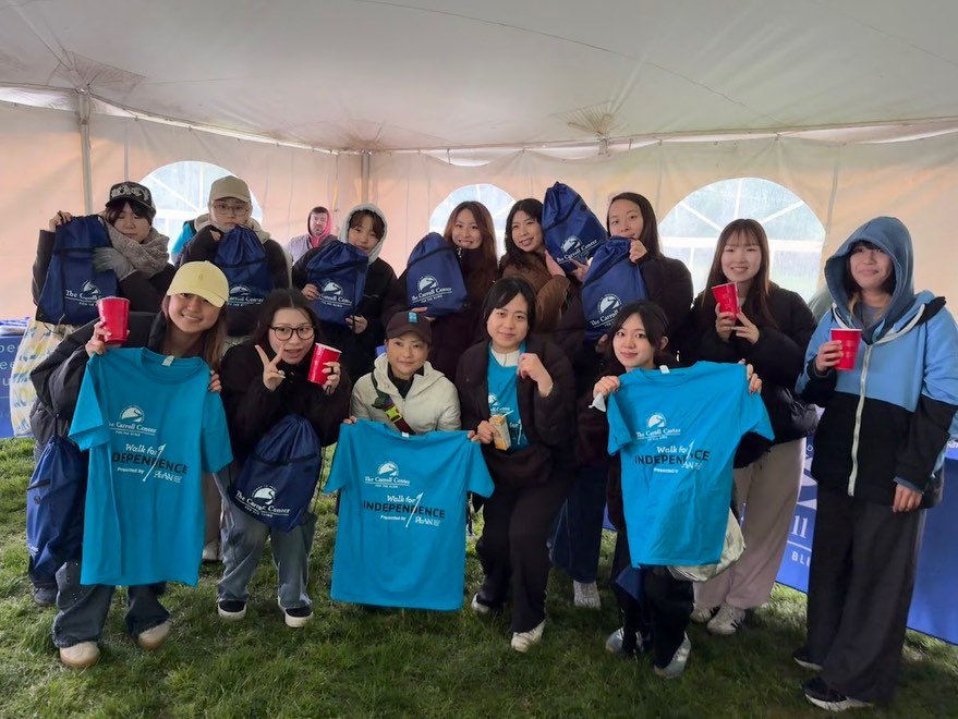 Showa Boston students volunteered at the Carroll Center for the Blind&rsquo;s Walk for Independence. During the event, students helped with event logistics and runner support, including cheering on participants as they completed the course. Students 