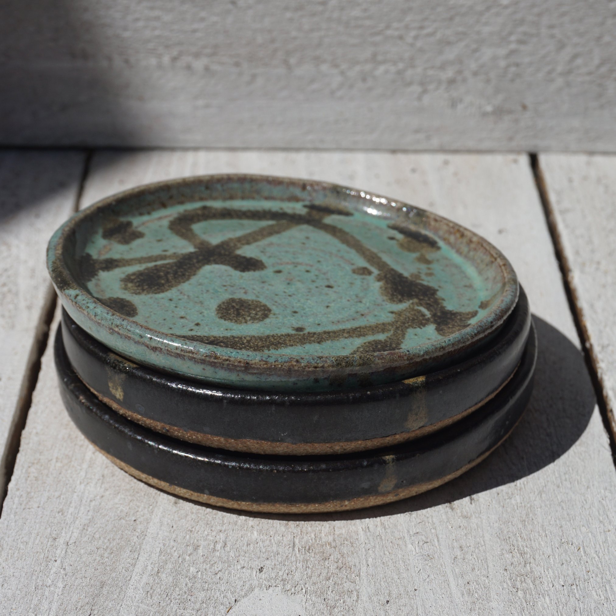 Green and black heart Soap Dish3.jpg
