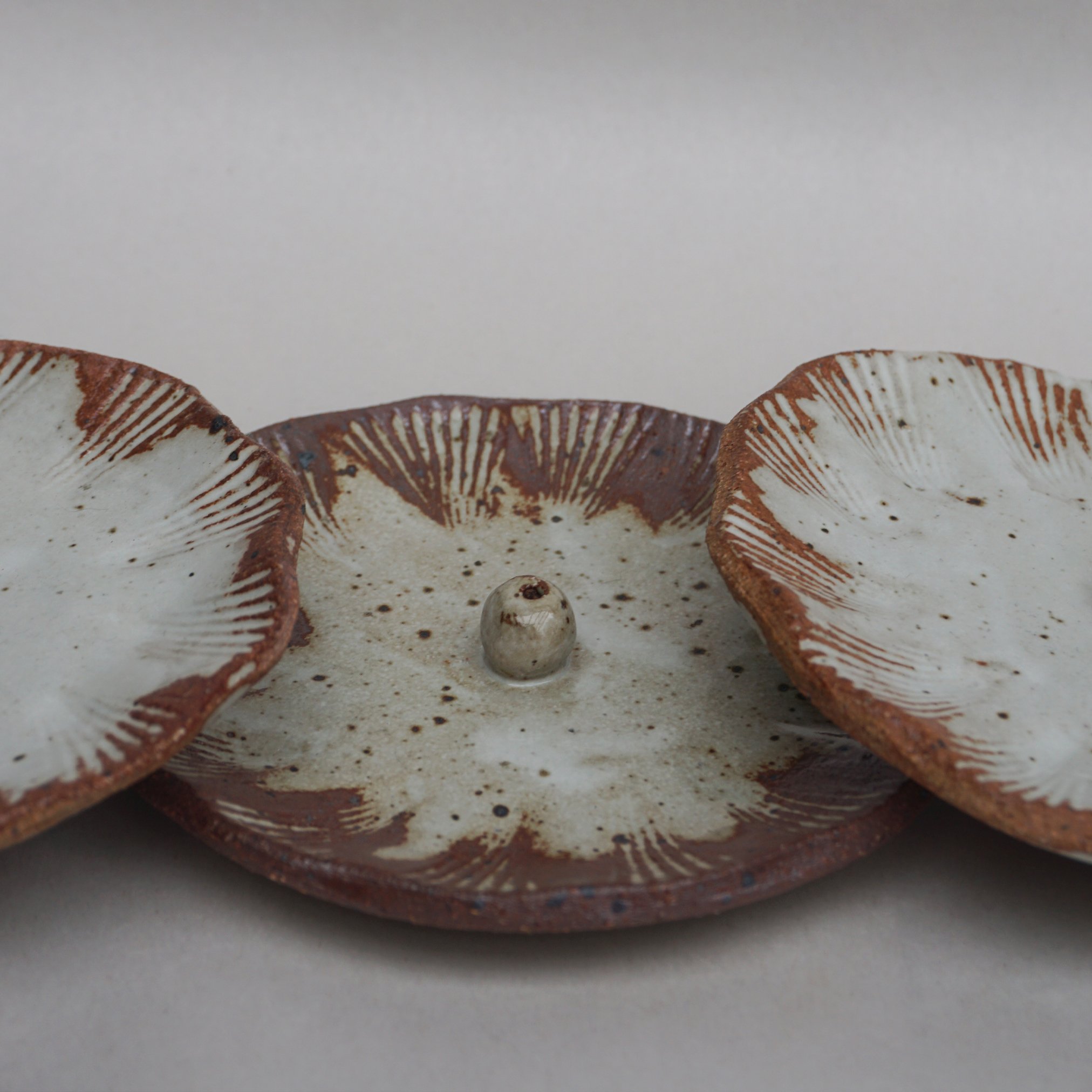 Shell and pearl incense holder7.jpg
