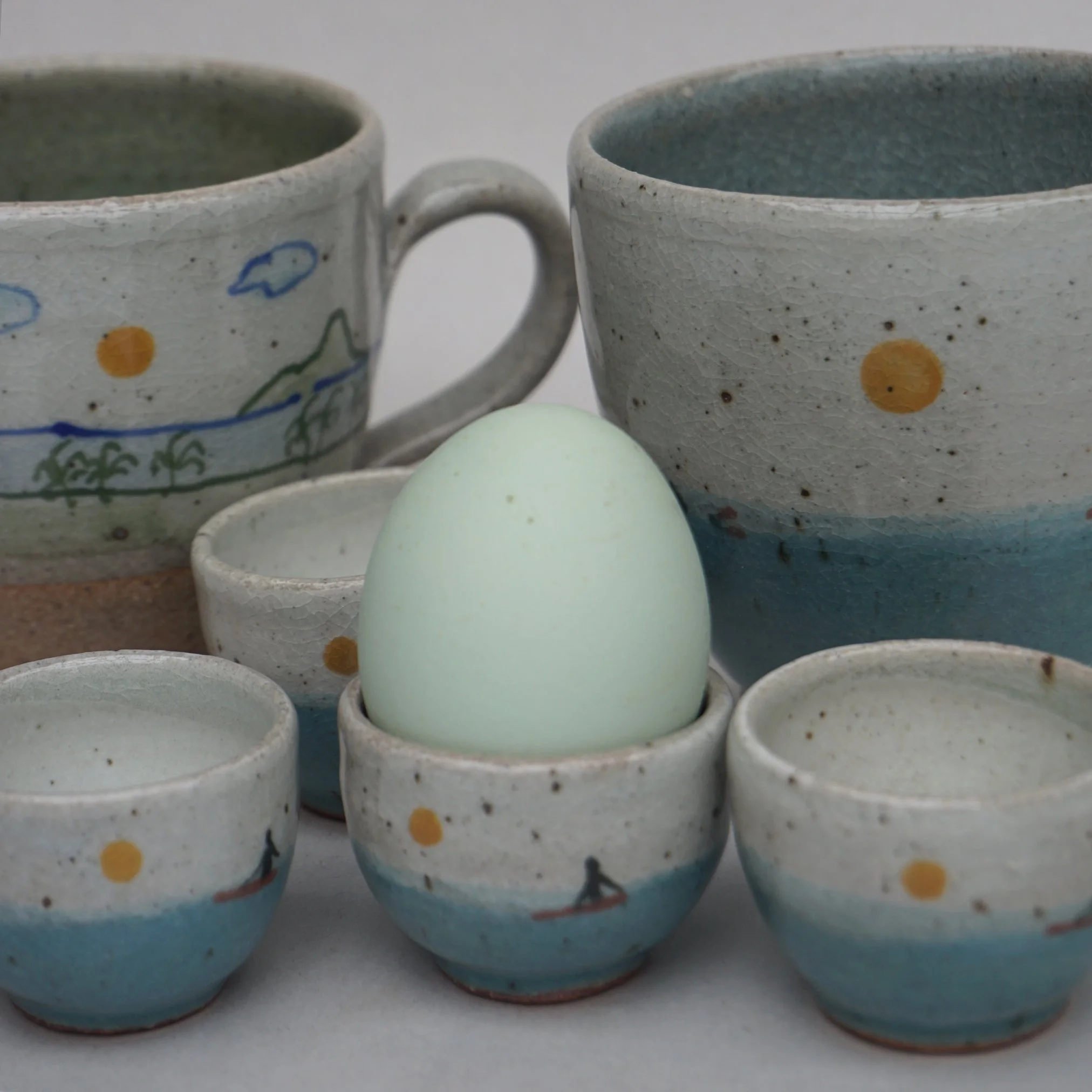 SURFER egg cup6.jpg