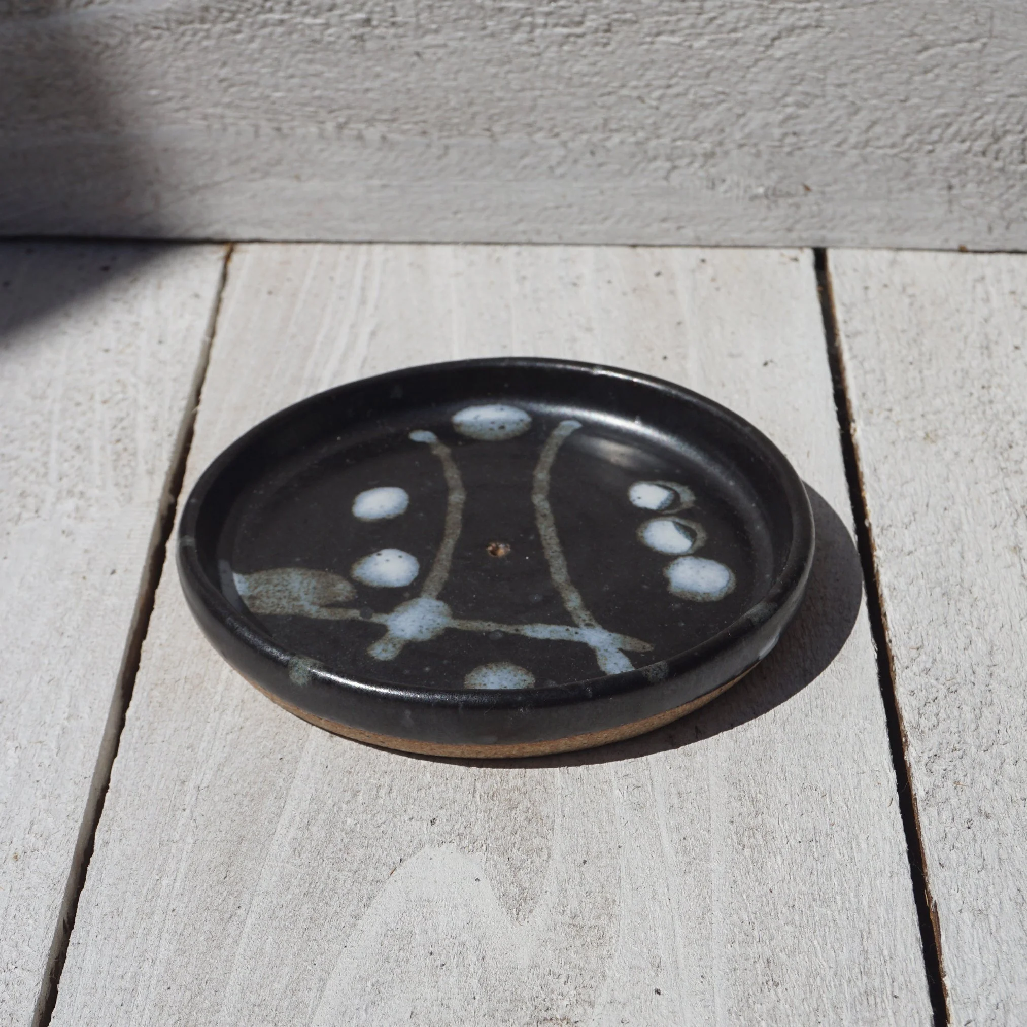 Black and white dots Soap Dish.jpg
