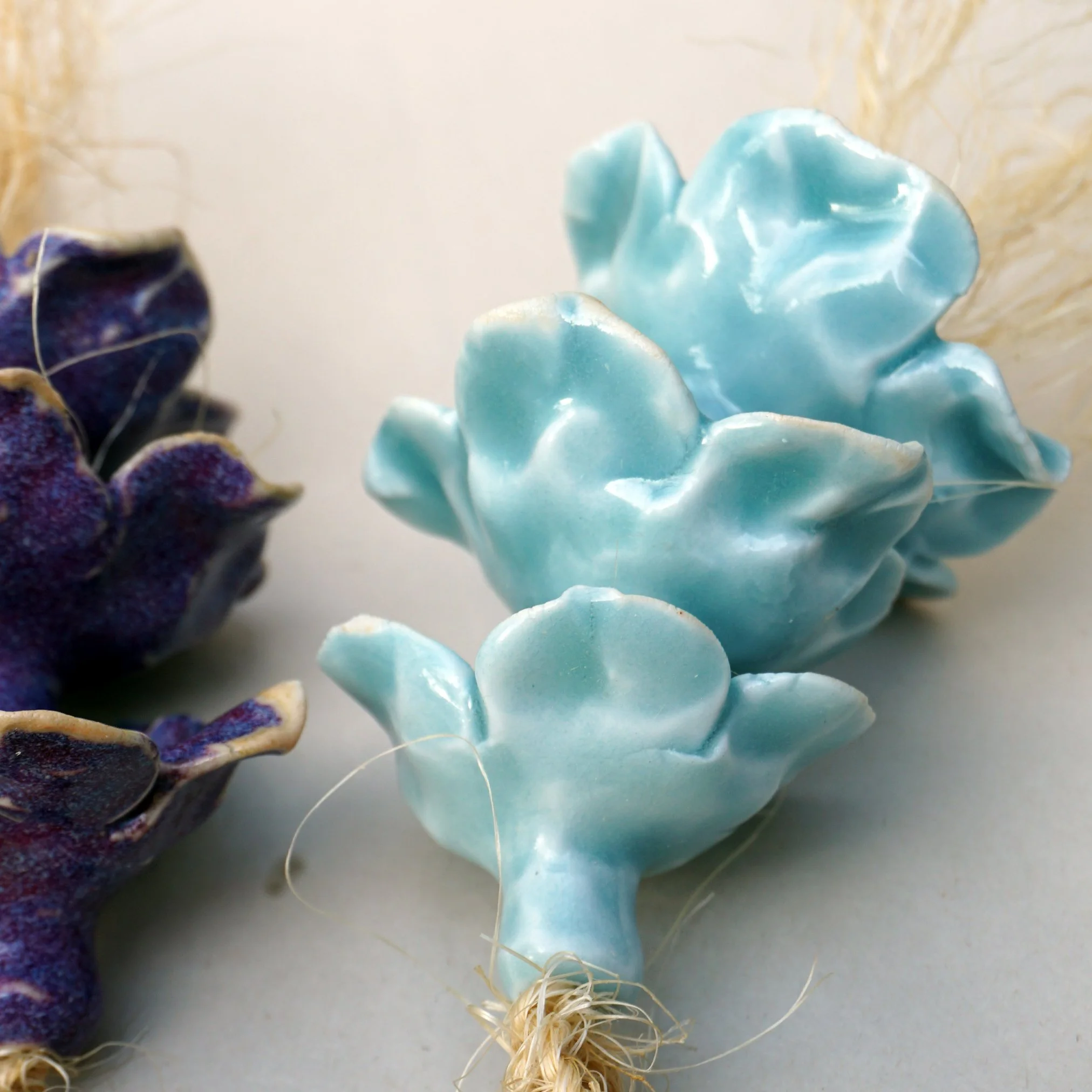 Mini Lei baby blue.jpg