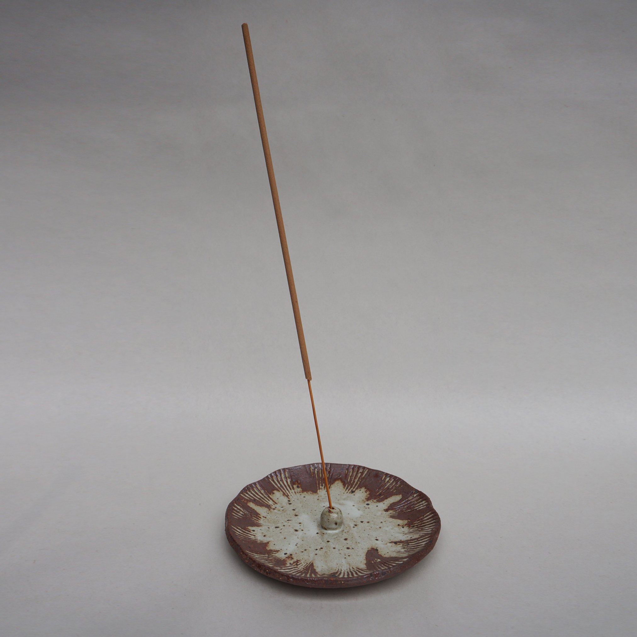 Shell and pearl incense holder3.jpg
