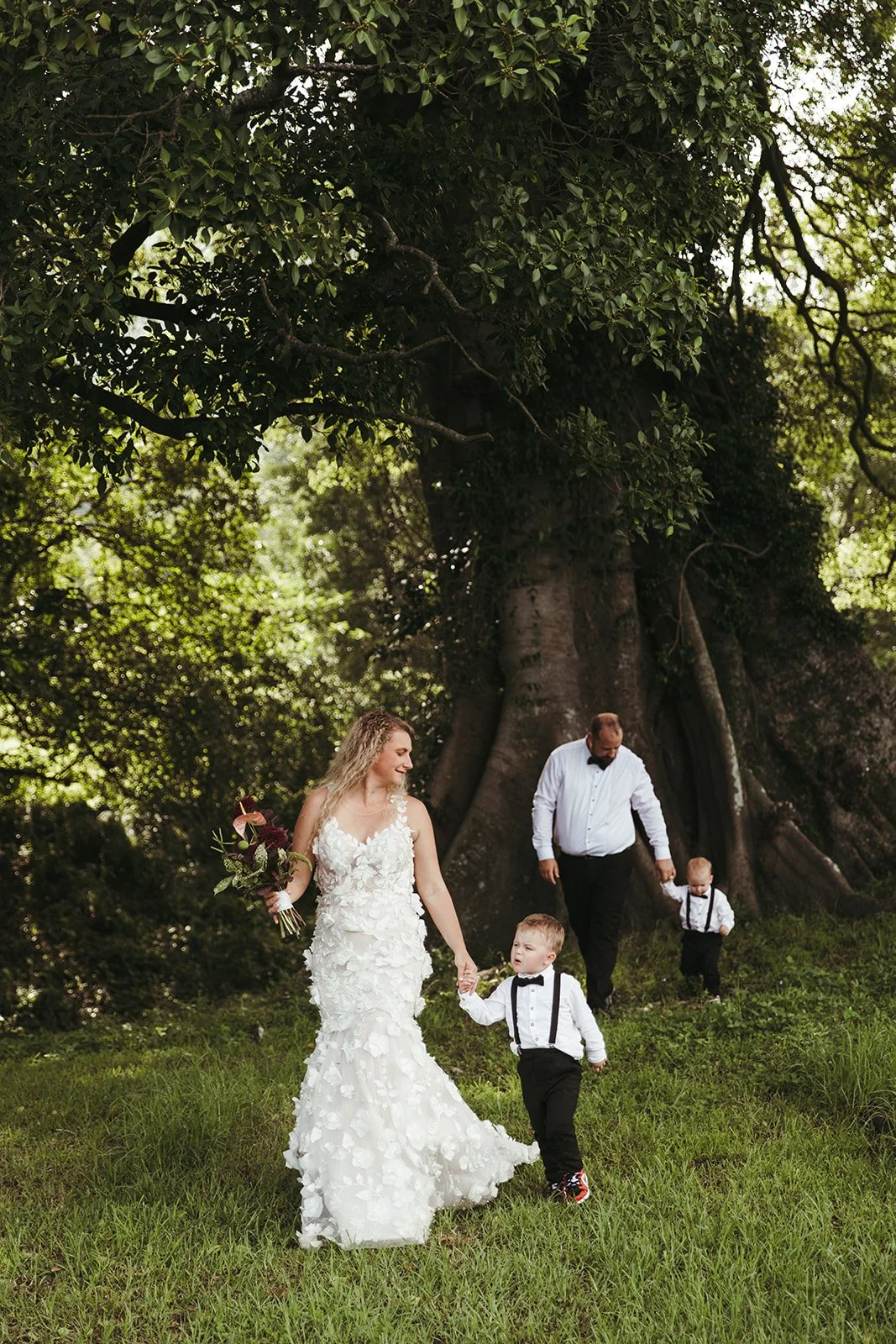 BROOK & CHRIS_Shoalhaven Wedding_sol flare photography-8.jpg