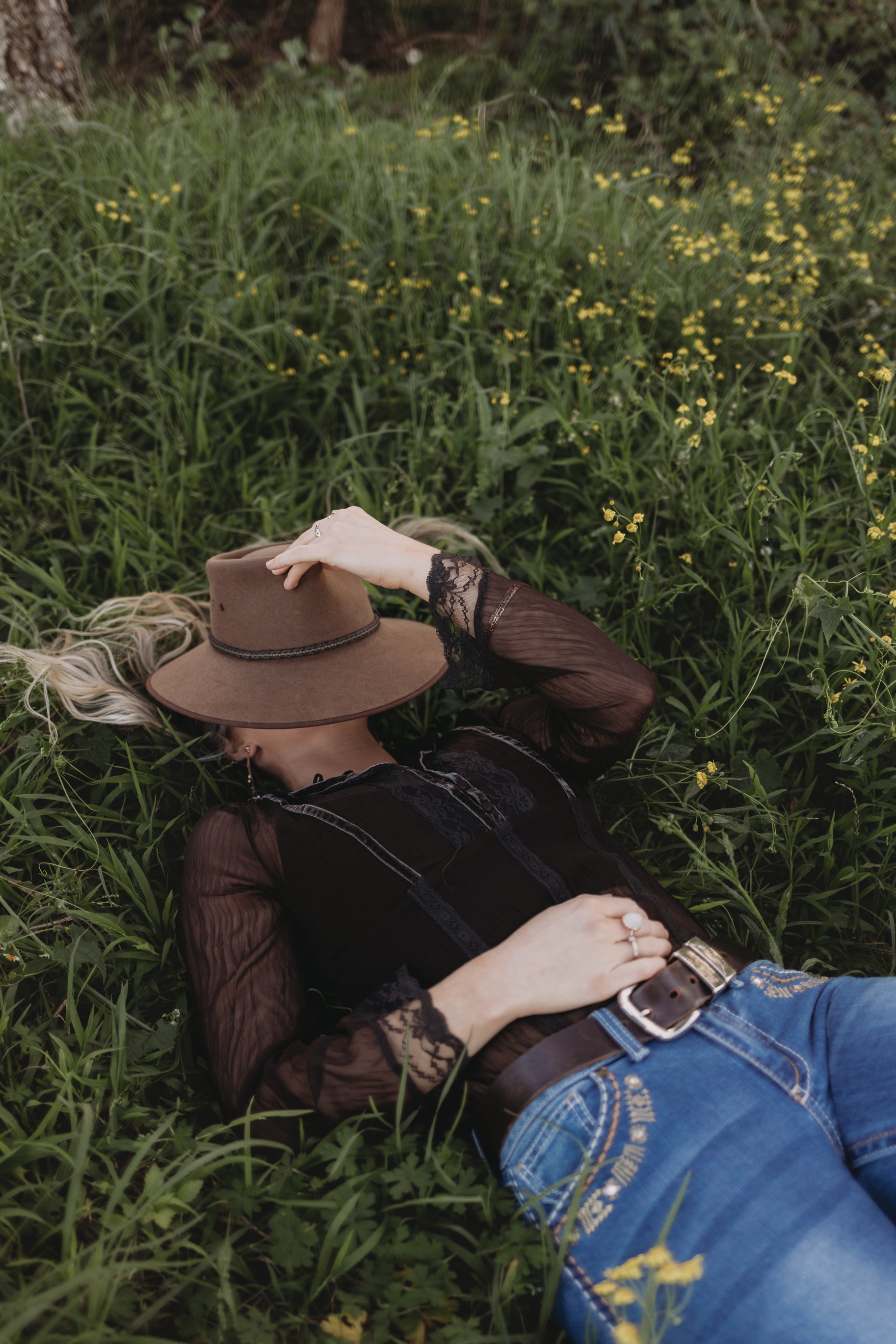JESSICAFLANAGANMUSIC_PORTRAITS_sol flare photography-71.jpg