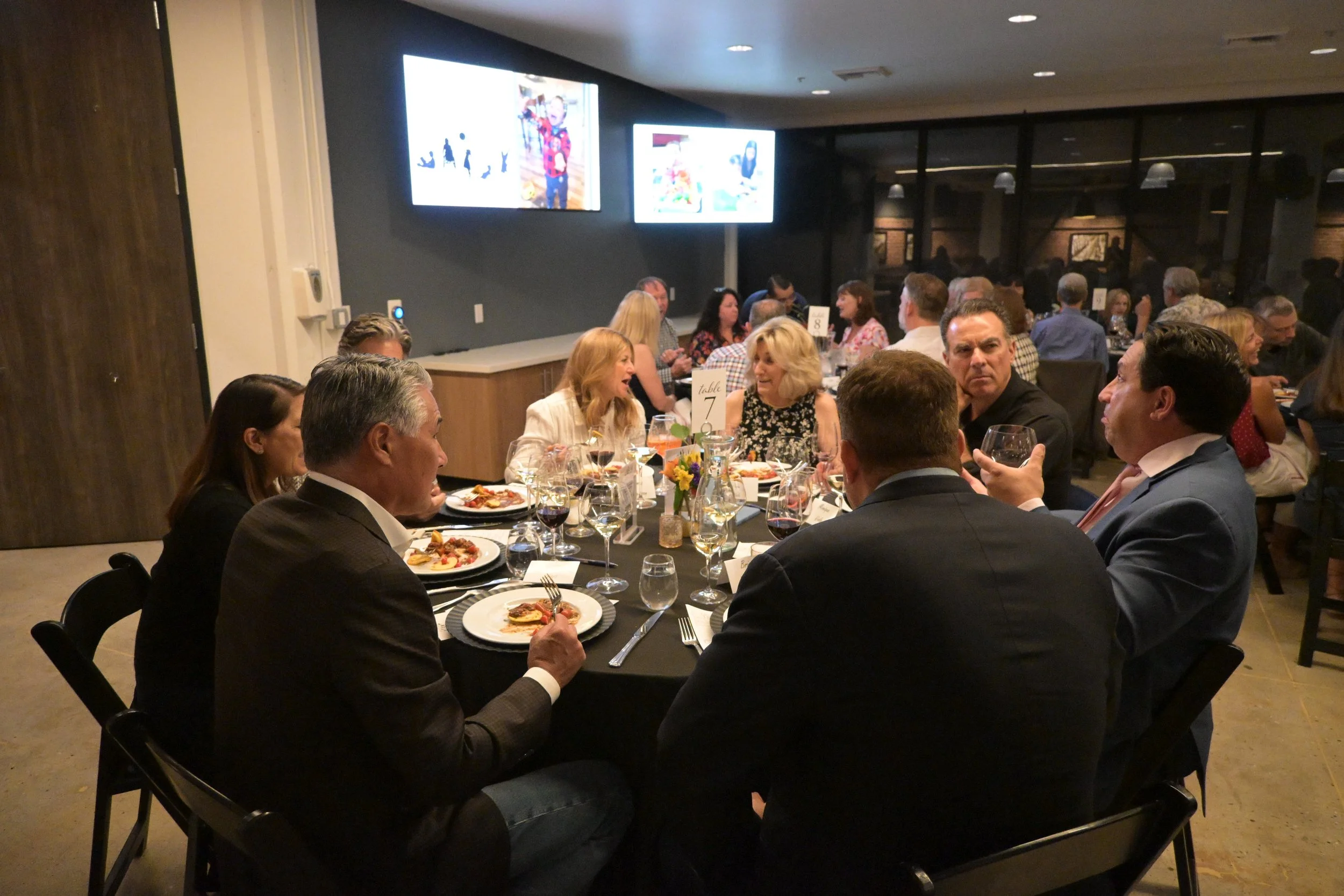 lafitte table 2.JPG