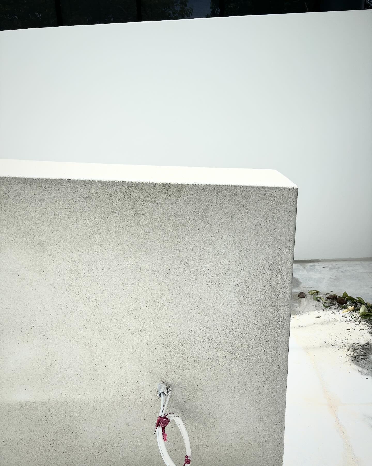 Sometimes simple tried and tested cement render is the strongest and most reliable finish. These nice simple forms on these entrance ramps&hellip; I hand finished here using a large external tool on the quoins&hellip;a refreshing change from the mono