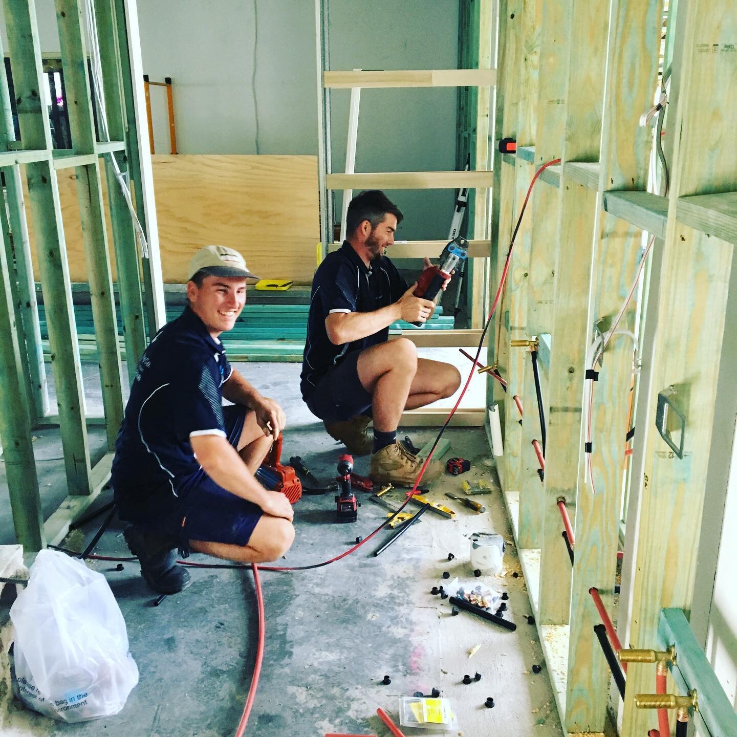 Jordan and the new apprentice Tom getting stuck into this renovation for @castwoodconstruction 💪🏼