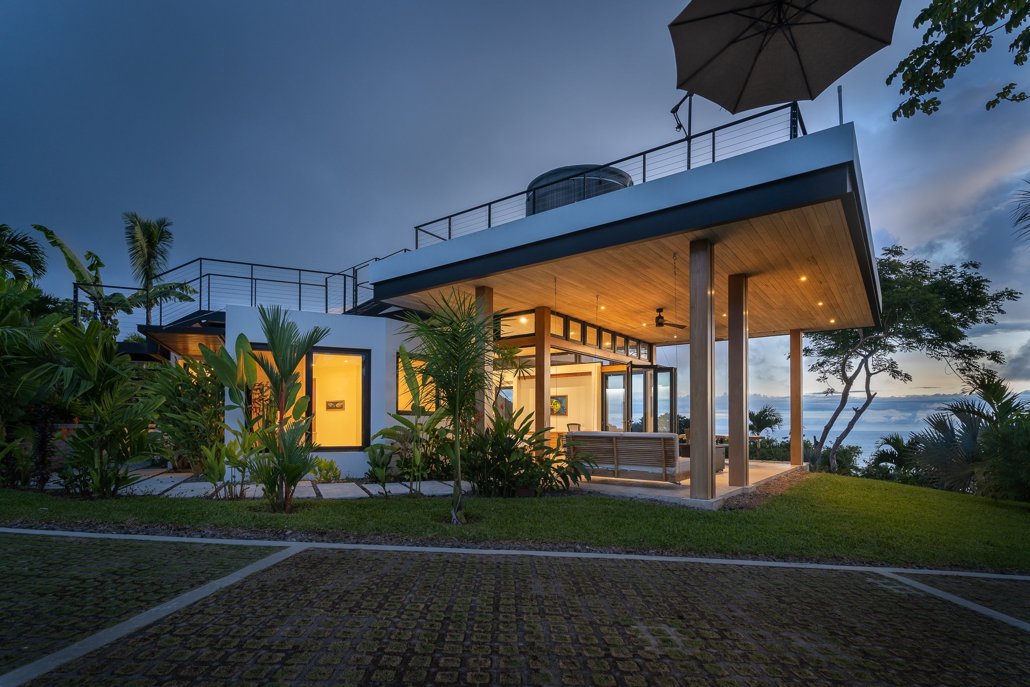 De La Tierra y el Mar_A68.jpg