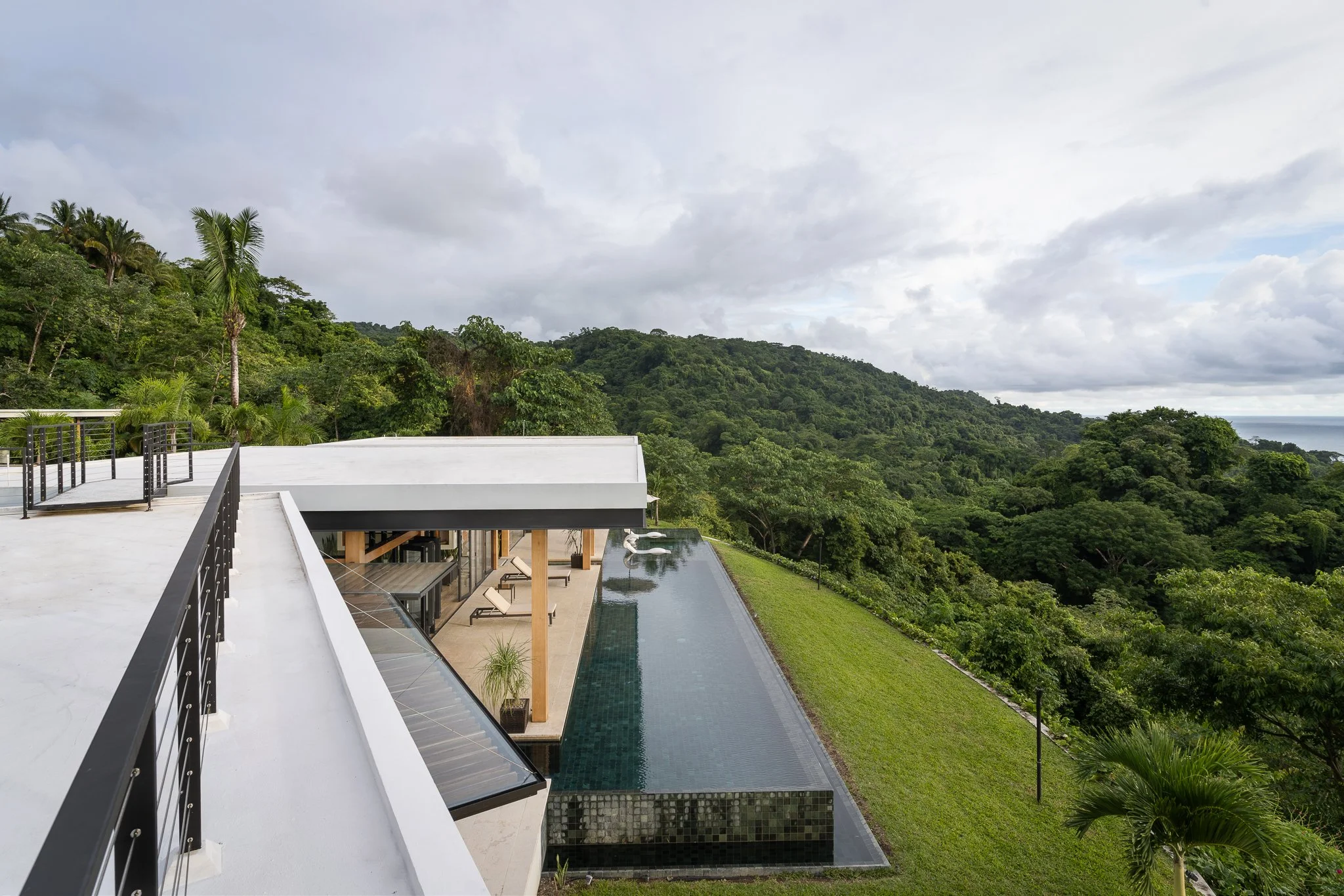 De La Tierra y el Mar_A56.jpg