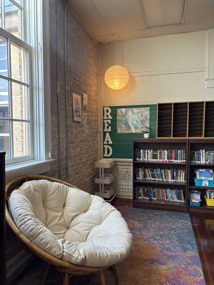 vintage and cozy reading nook in classroom