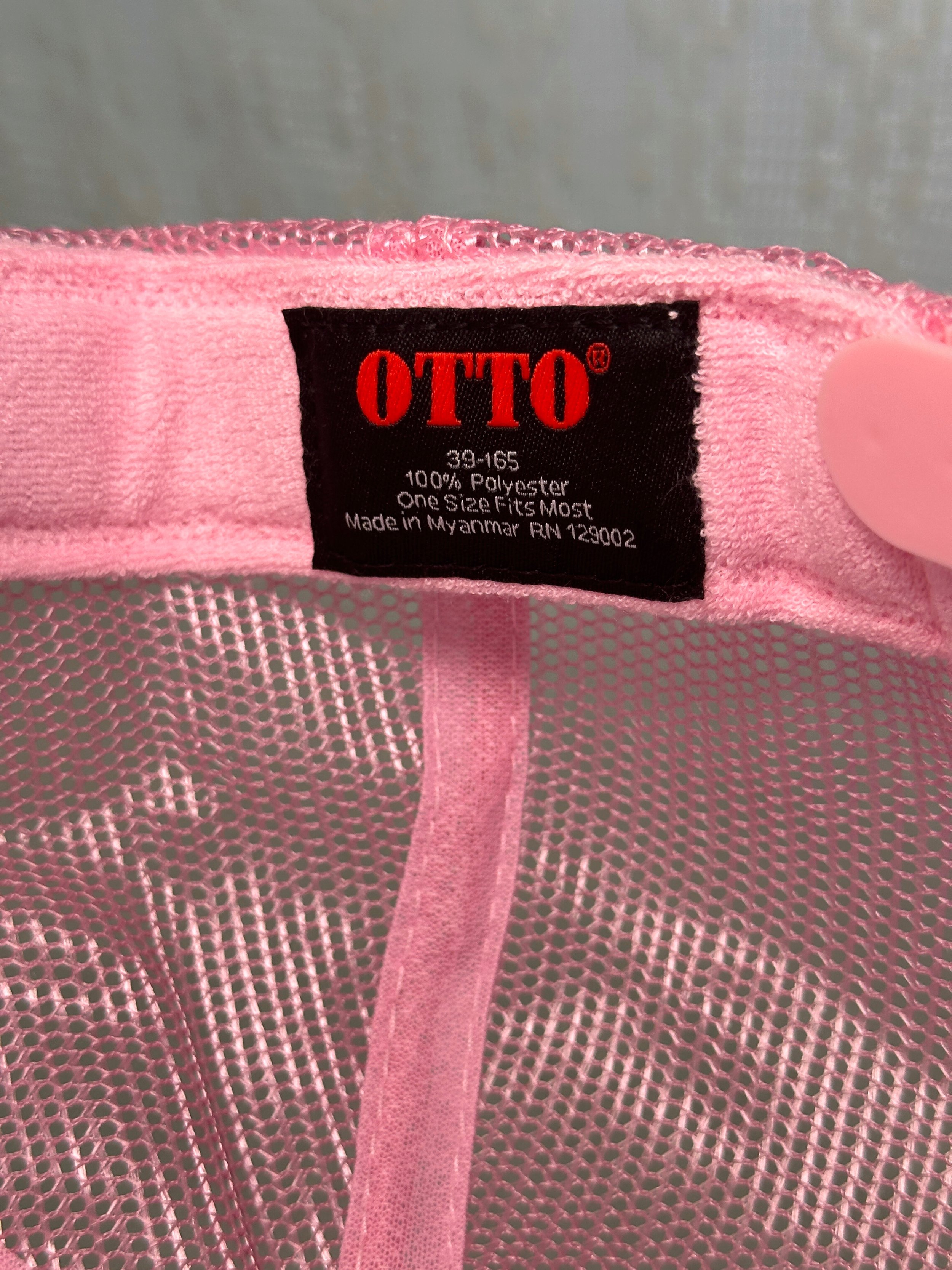 Otto trucker hat label