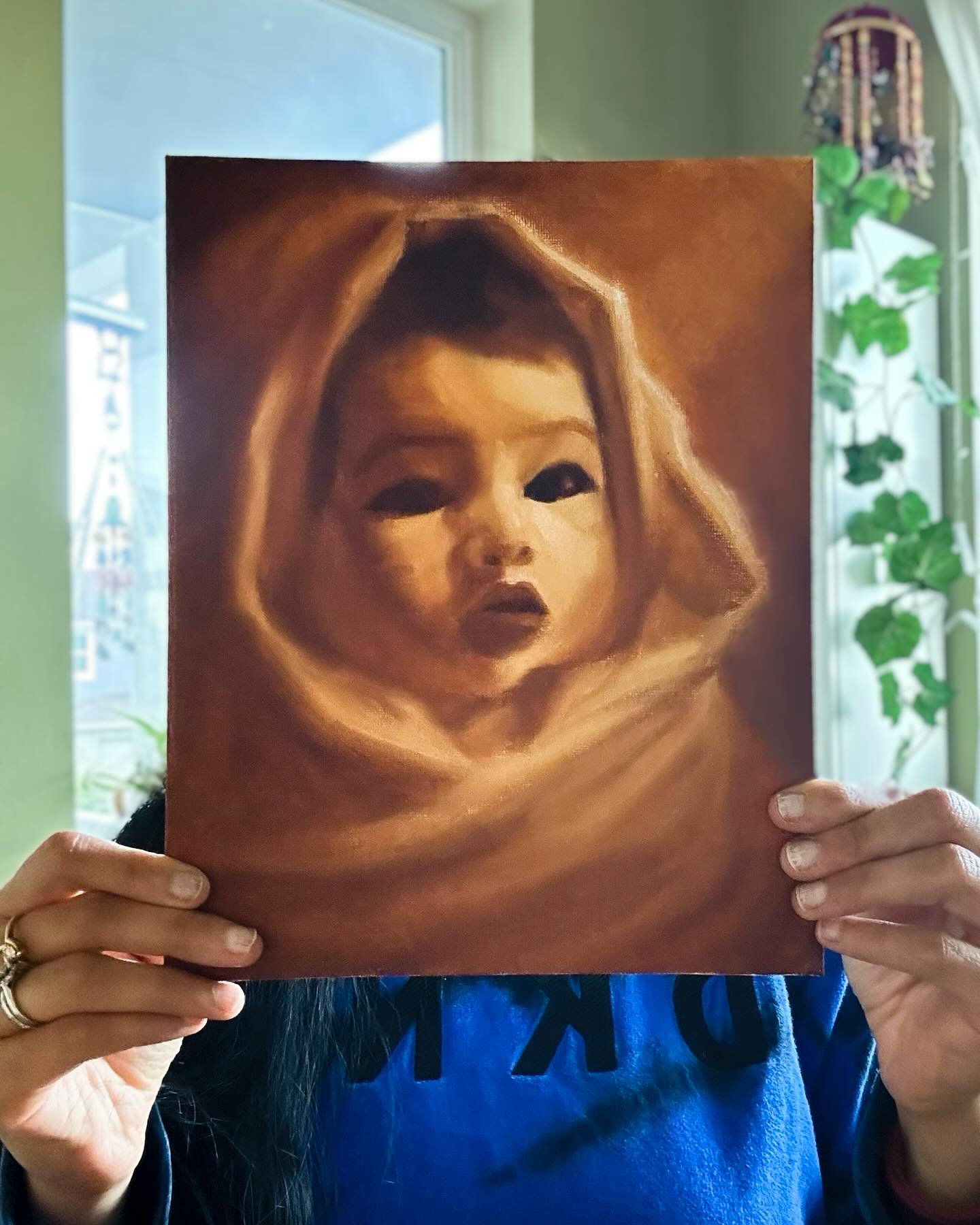 Cherishing Mother&rsquo;s Day with a special oil sketch of my little niece! 🧡🤎⁣
⁣
Today and everyday, I&rsquo;m grateful for the incredible ALL the mothers who shape my life 🥰⁣
⁣
Your love and care empower me!⁣
Wish you all a joyful Mother&rsquo;s