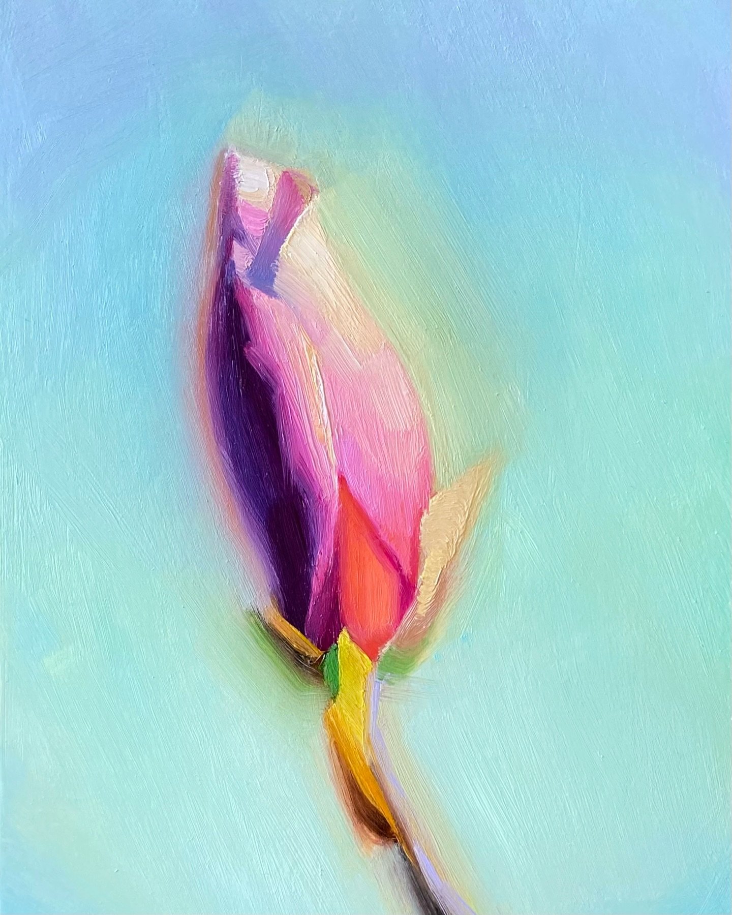 🌸 Mini Magnolia Magic 🌸⁣
⁣
Here&rsquo;s a close-up of a 5x7-inch oil painting of a magnolia bud, where the process of blocking in and refining comes to life. There&rsquo;s something incredibly liberating about working with color in these intimate, 