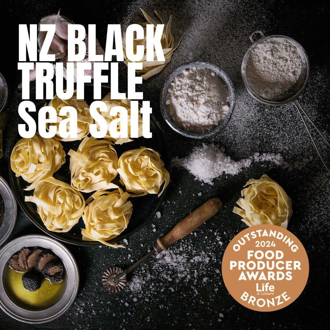 What's cooking this Easter? Whether is pasta or paella, scotch or sirloin bling up the flavour with award winning NZ Black Truffle Opito Bay sea salt! 
.
.
.
 #blacktruffle #blacktrufflesalt #blacktrufflepasta #opitobaysaltco #coromandel #shoplocalnz